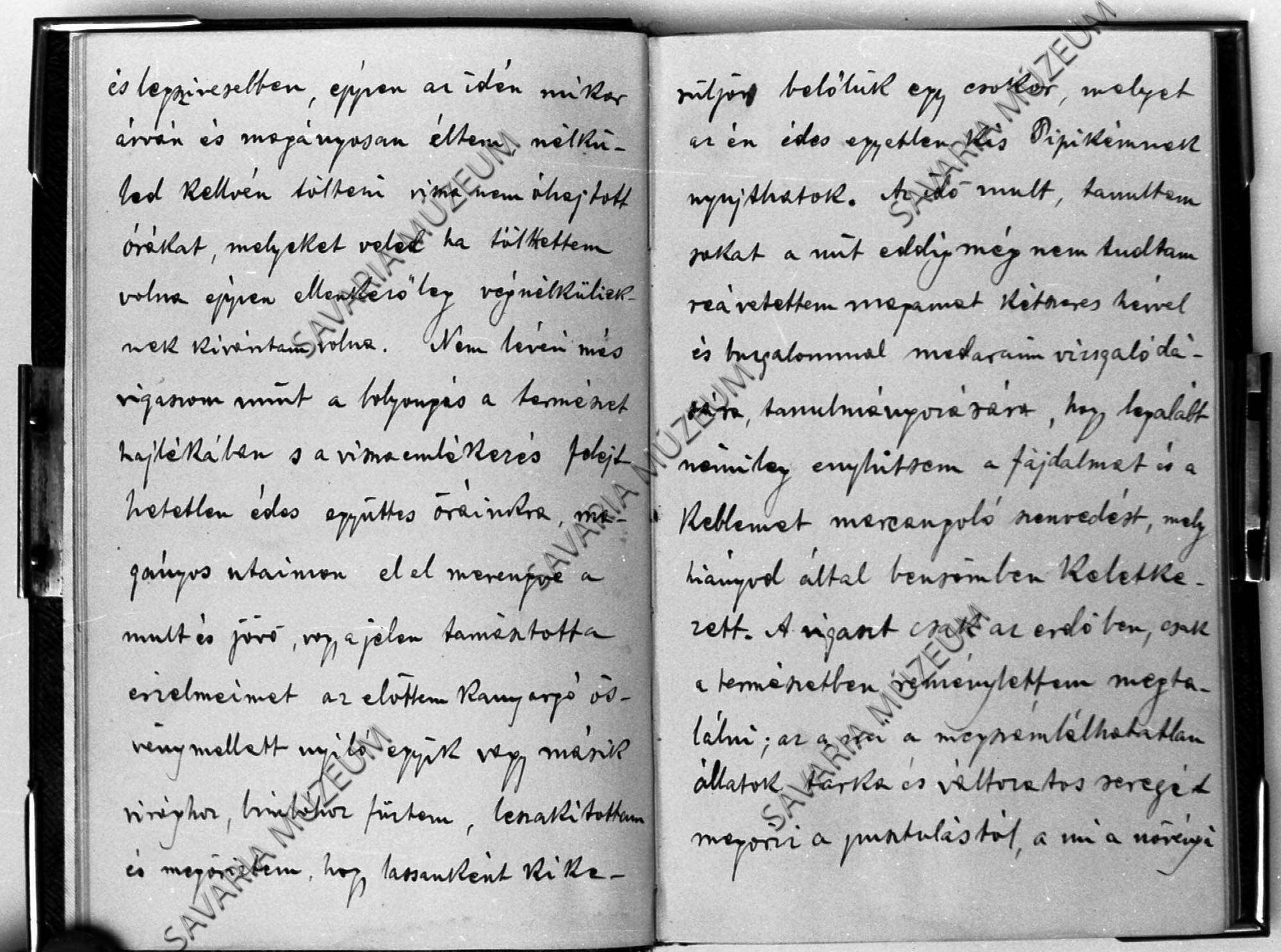 Chernel írások kötetben (Savaria Megyei Hatókörű Városi Múzeum, Szombathely CC BY-NC-SA)