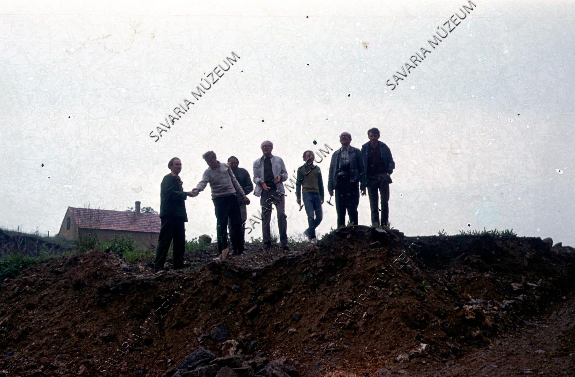 Bazaltbányában geológusokkal (Savaria Megyei Hatókörű Városi Múzeum, Szombathely CC BY-NC-SA)