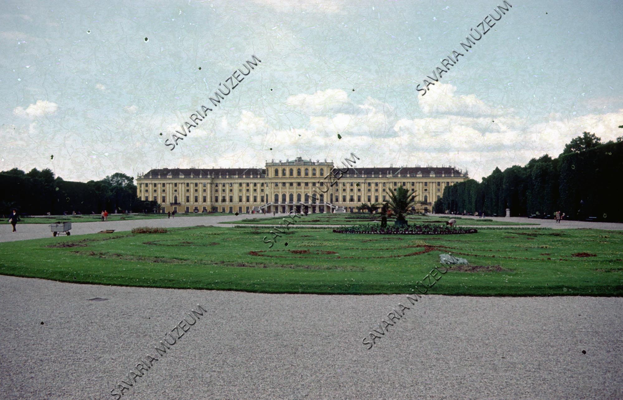 Schönbrunn (Savaria Megyei Hatókörű Városi Múzeum, Szombathely CC BY-NC-SA)
