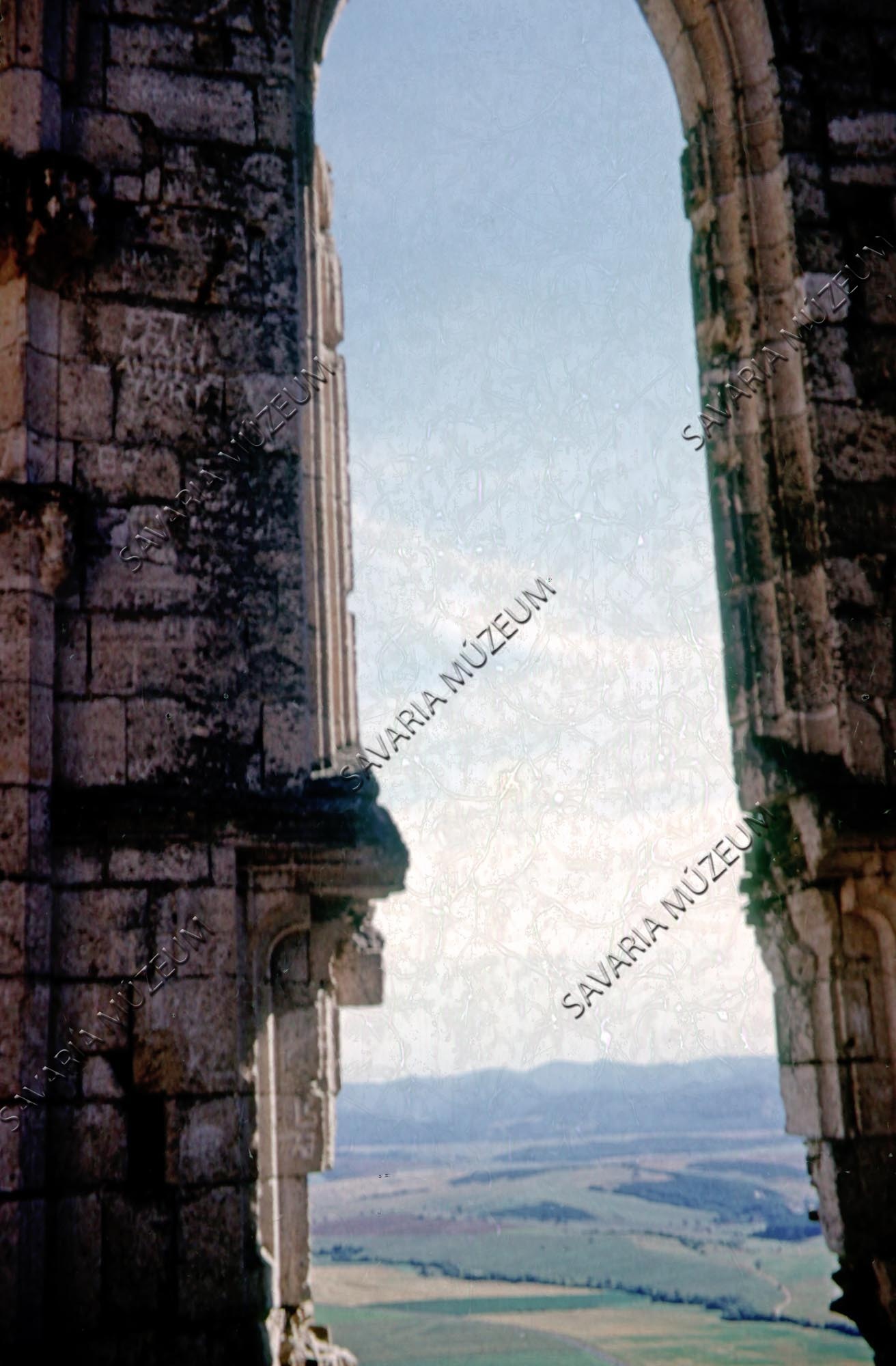 Ablak a várban (Savaria Megyei Hatókörű Városi Múzeum, Szombathely CC BY-NC-SA)
