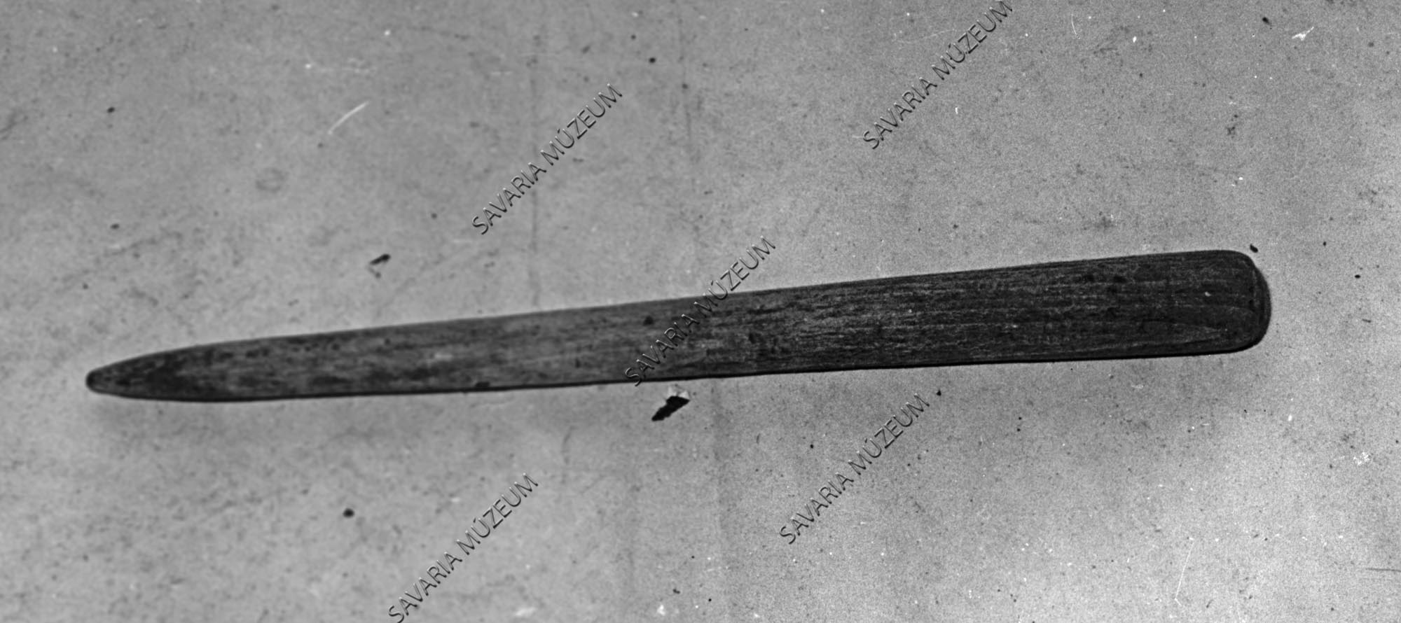 Kévekötő fa (Savaria Megyei Hatókörű Városi Múzeum, Szombathely CC BY-NC-SA)
