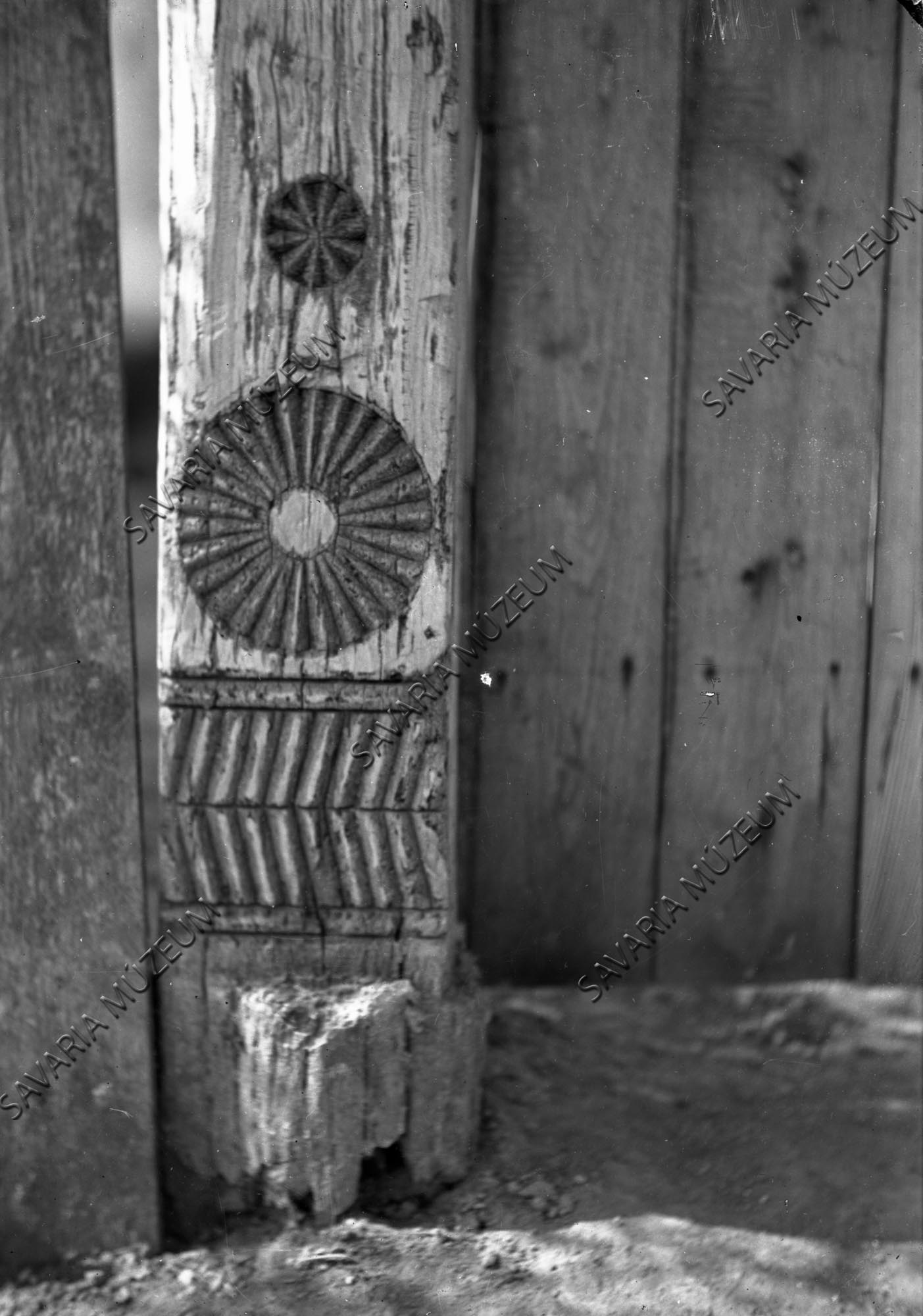 Faragott kapufa (Savaria Megyei Hatókörű Városi Múzeum, Szombathely CC BY-NC-SA)