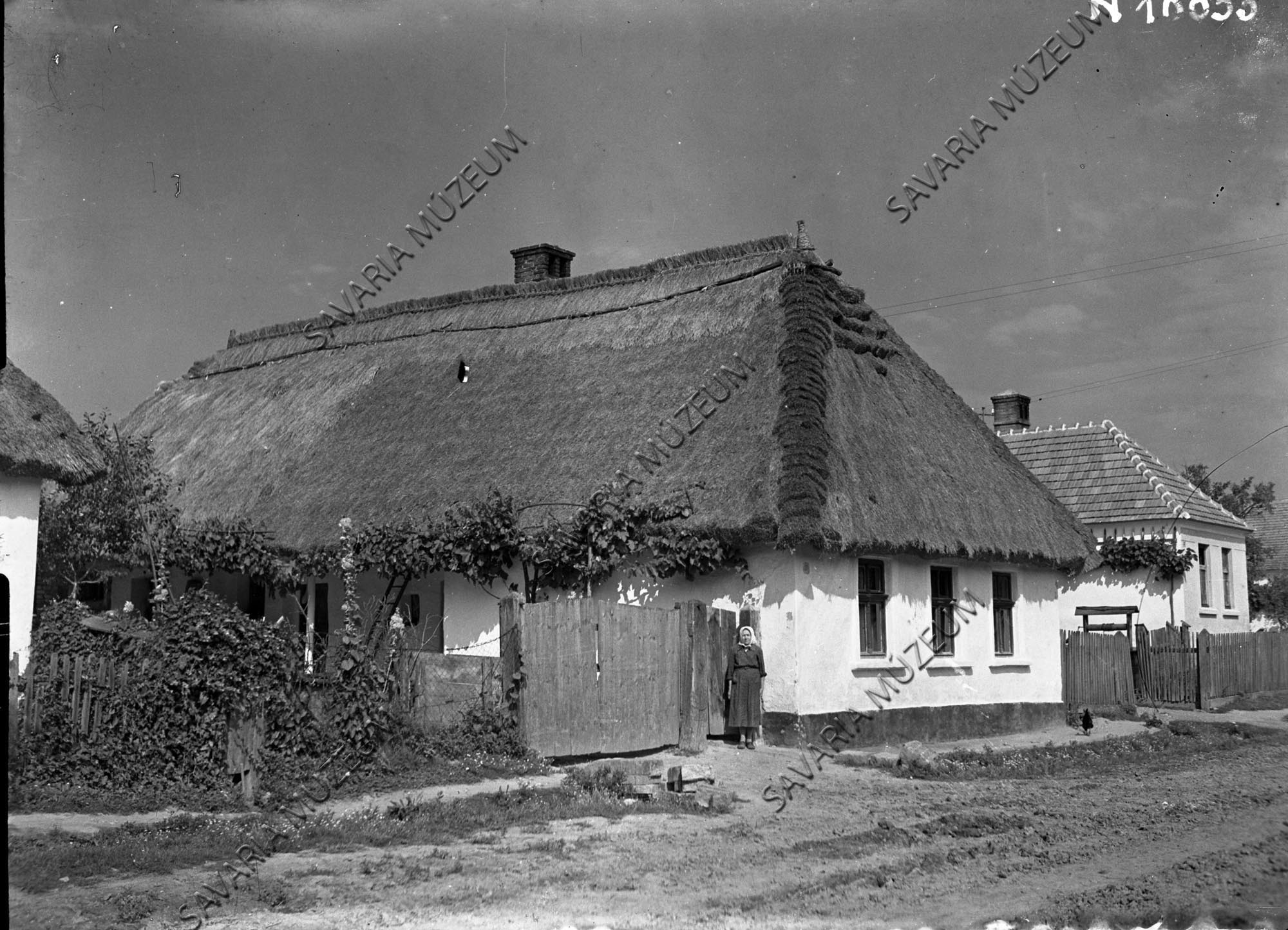 Házak és kút (Savaria Megyei Hatókörű Városi Múzeum, Szombathely CC BY-NC-SA)