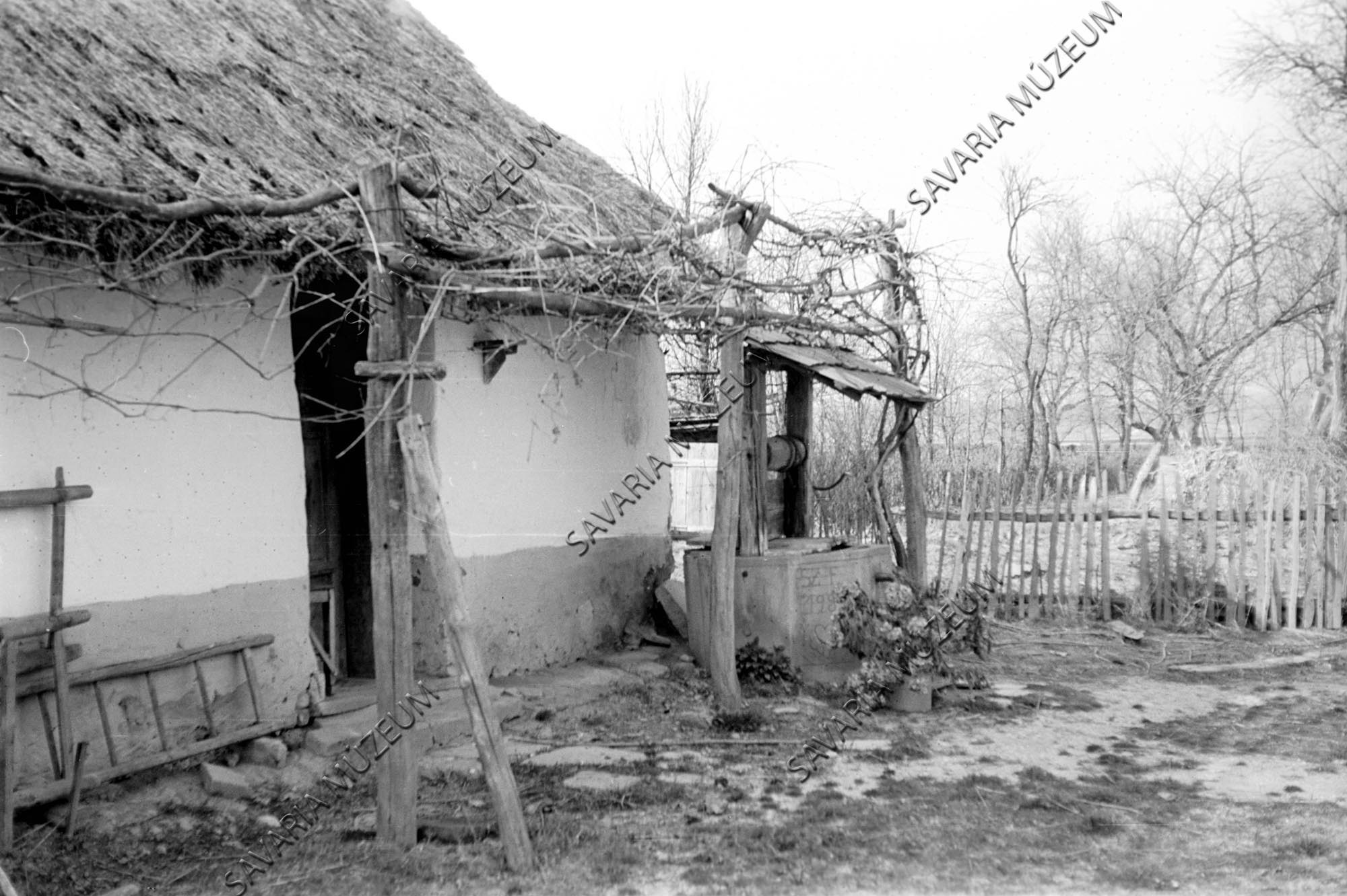 Kút és házrészlet (Savaria Megyei Hatókörű Városi Múzeum, Szombathely CC BY-NC-SA)