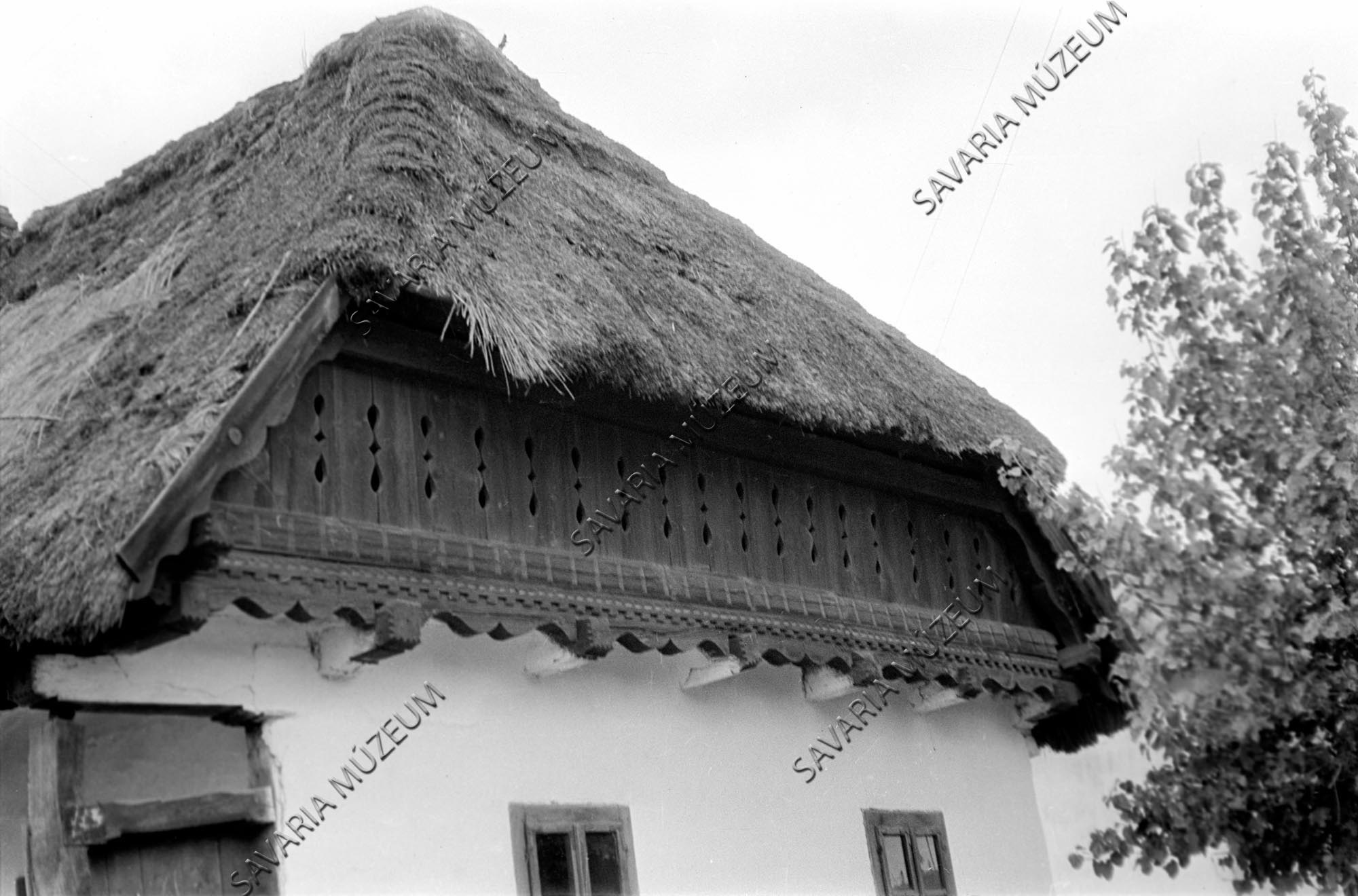 Házoromzat (Savaria Megyei Hatókörű Városi Múzeum, Szombathely CC BY-NC-SA)