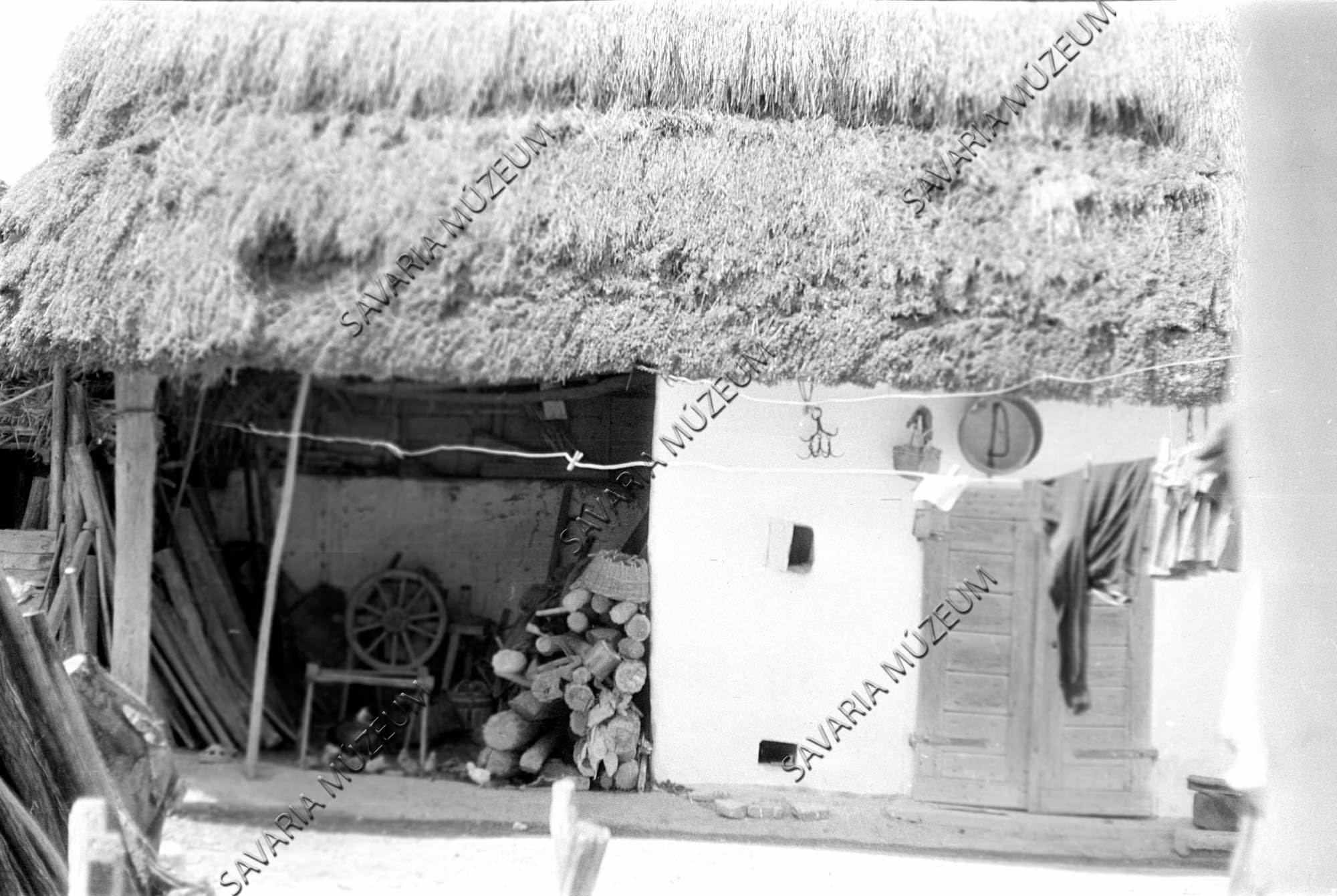 "Pincekamra" és szin (Savaria Megyei Hatókörű Városi Múzeum, Szombathely CC BY-NC-SA)