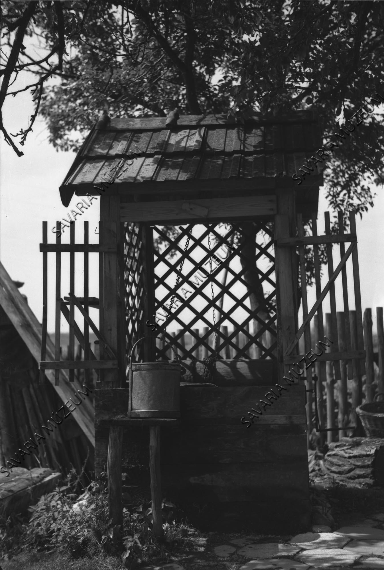 Kút; "hajóskút" (Savaria Megyei Hatókörű Városi Múzeum, Szombathely CC BY-NC-SA)