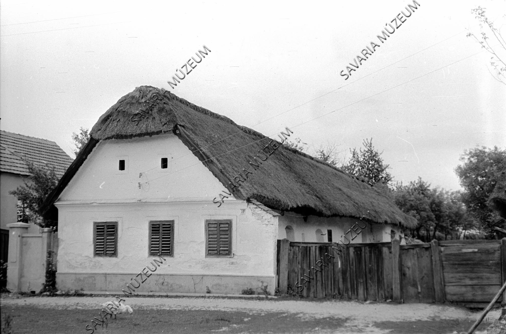 Ház (füstöskonyhás) (Savaria Megyei Hatókörű Városi Múzeum, Szombathely CC BY-NC-SA)