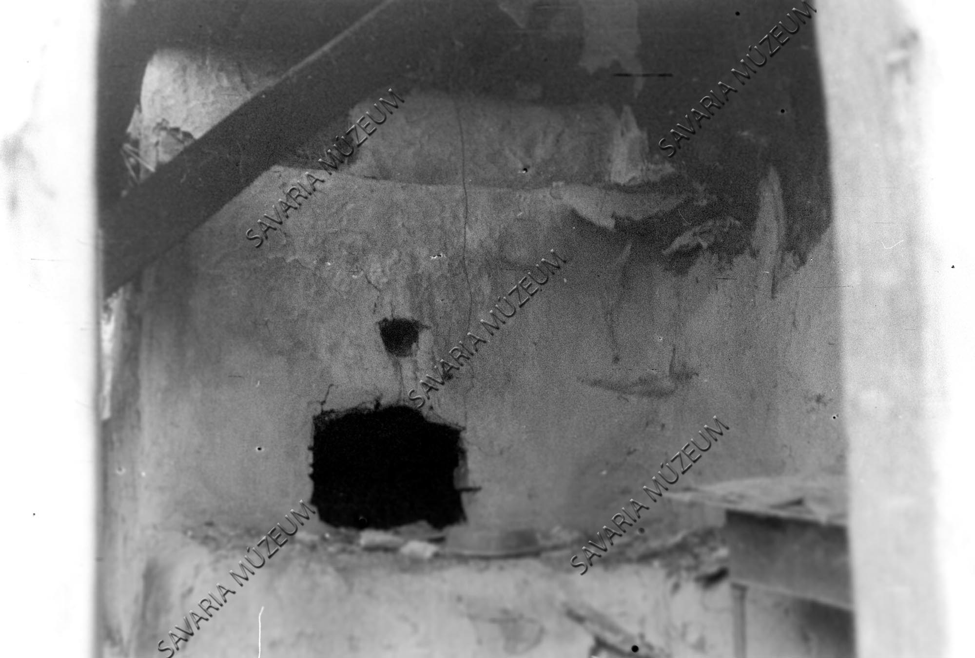 Tűzhelyes kemence (Savaria Megyei Hatókörű Városi Múzeum, Szombathely CC BY-NC-SA)