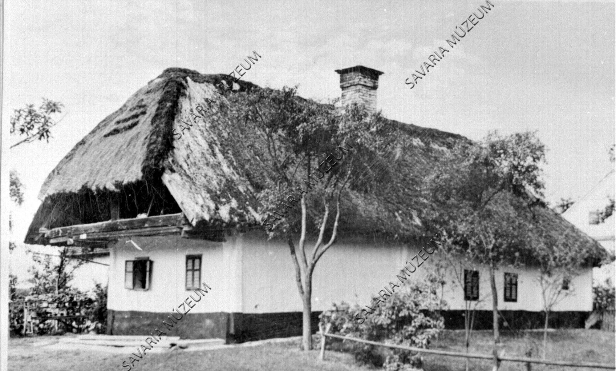 Boronatalpas, zsuppos ház (Savaria Megyei Hatókörű Városi Múzeum, Szombathely CC BY-NC-SA)