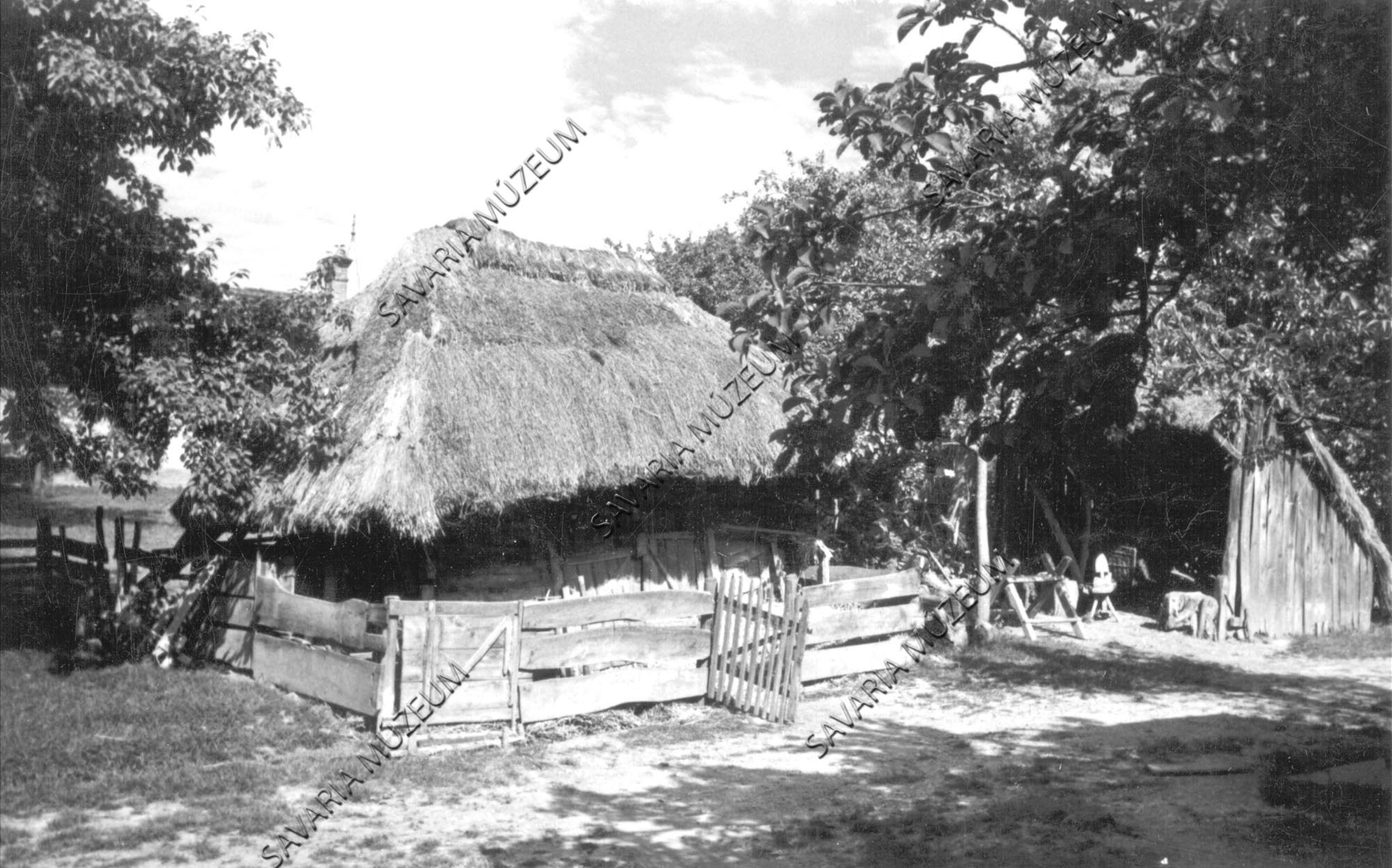 Csobor bácsi udvara (Savaria Megyei Hatókörű Városi Múzeum, Szombathely CC BY-NC-SA)