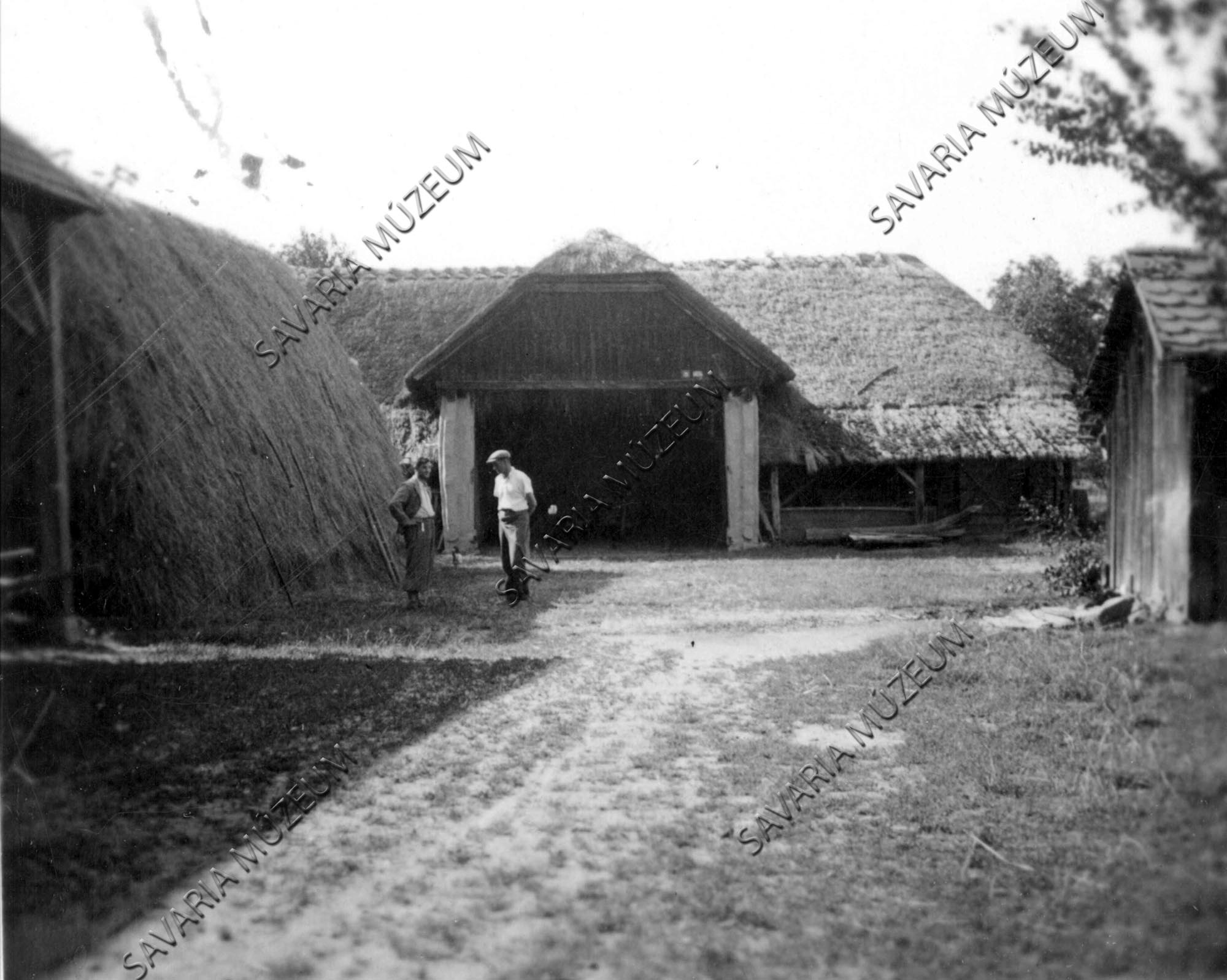 Csoportos udvar (Savaria Megyei Hatókörű Városi Múzeum, Szombathely CC BY-NC-SA)