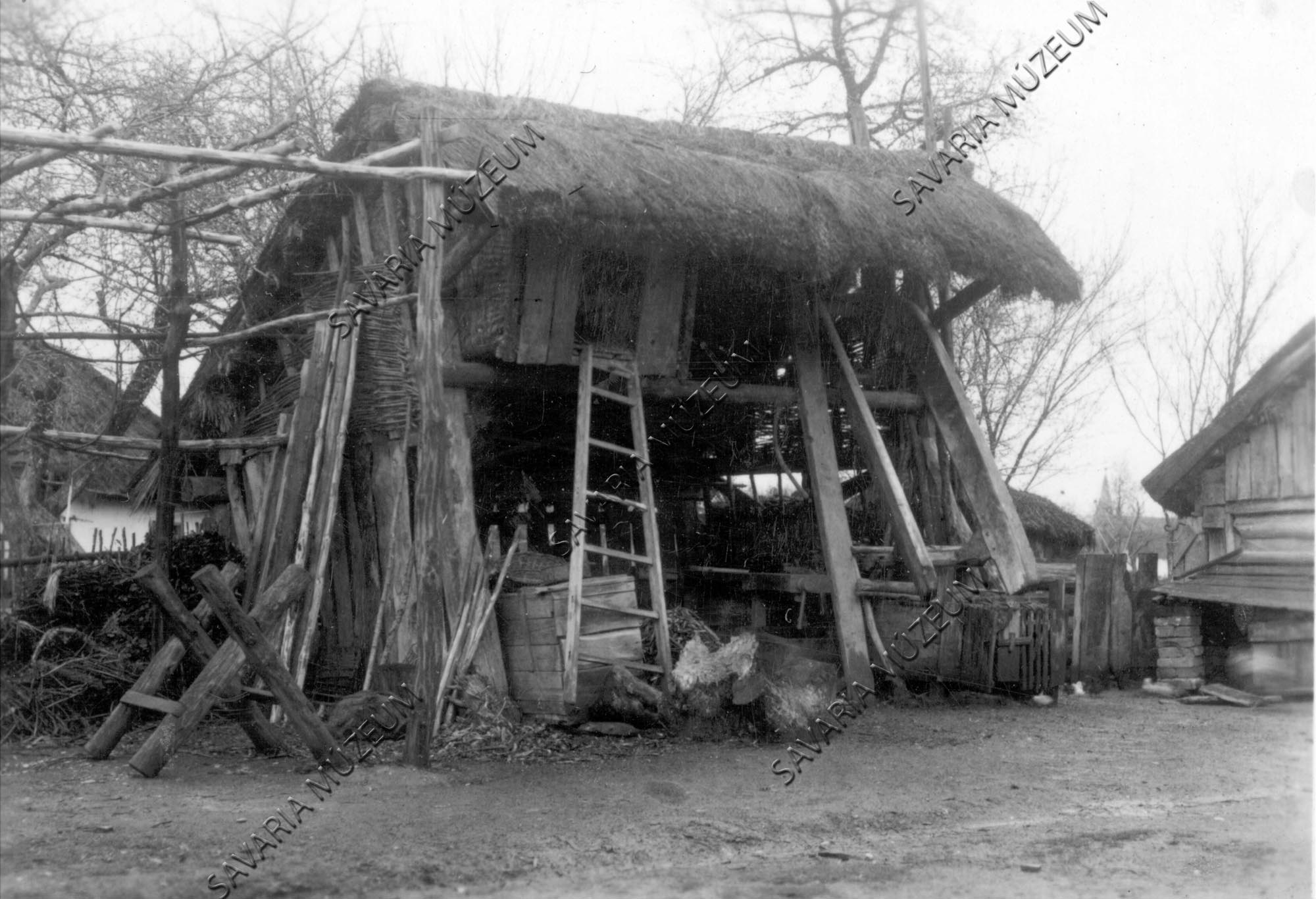 Fa és tikház (Savaria Megyei Hatókörű Városi Múzeum, Szombathely CC BY-NC-SA)