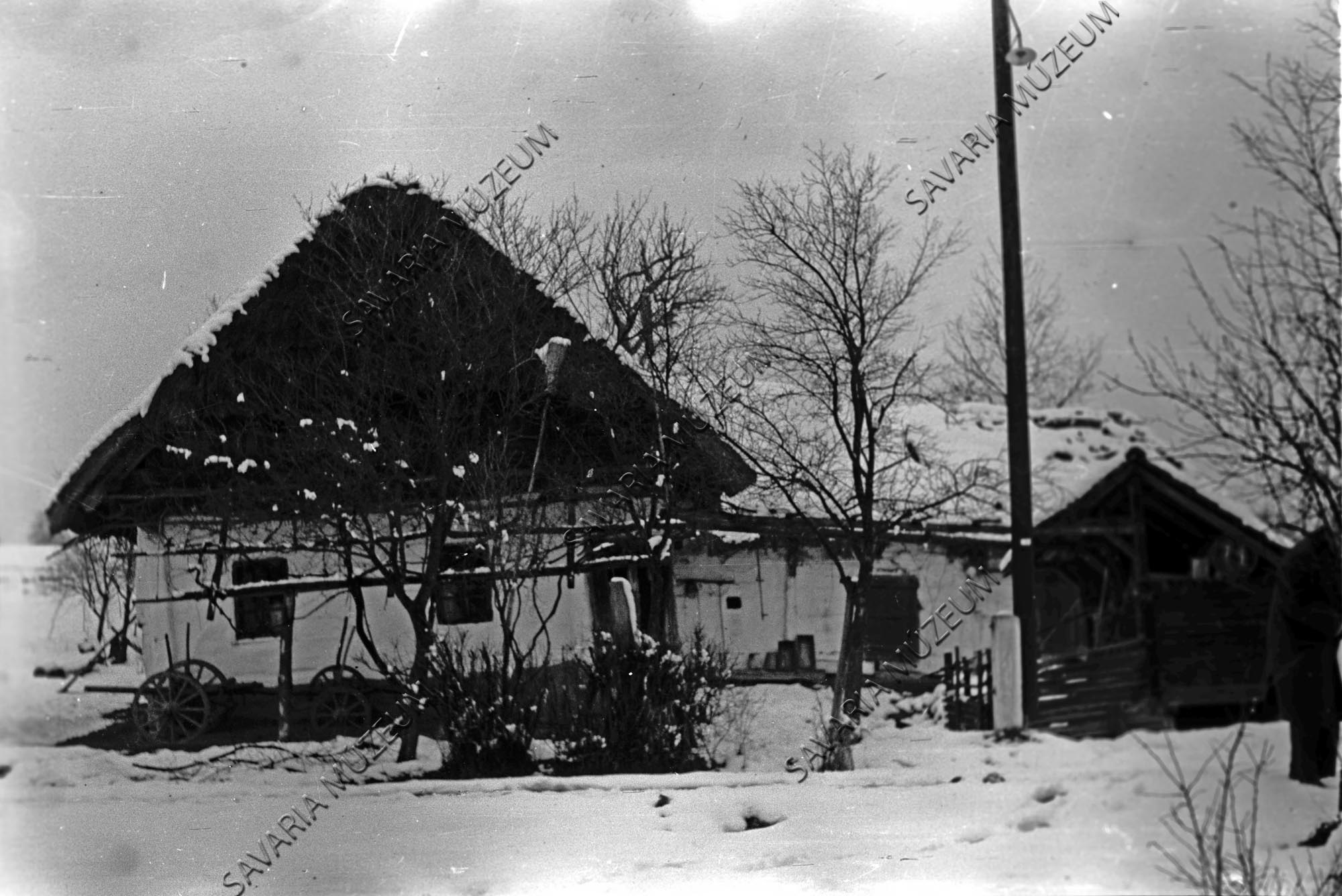 Ház, szekér és ól (Savaria Megyei Hatókörű Városi Múzeum, Szombathely CC BY-NC-SA)
