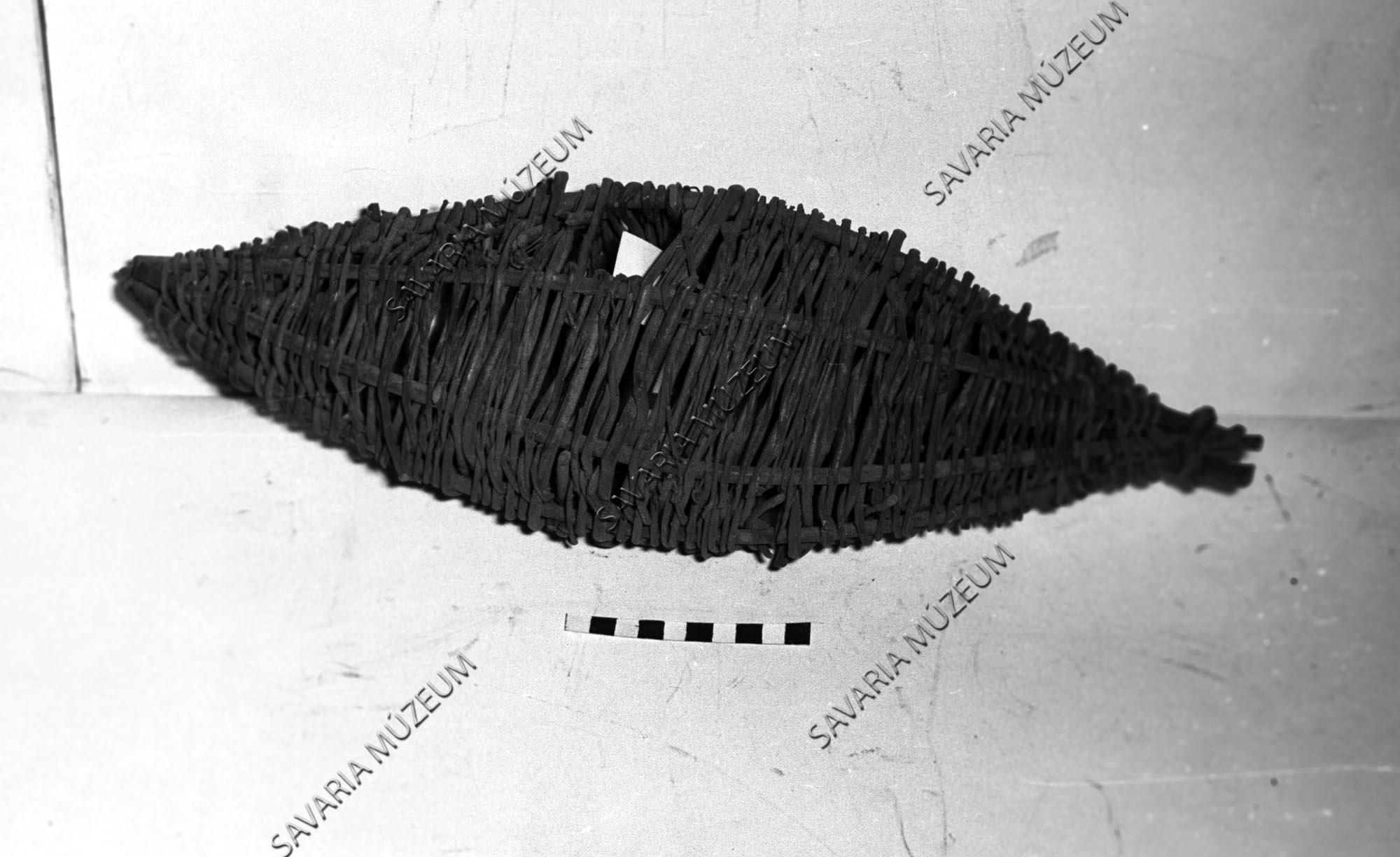 Mogyorótartó (Savaria Megyei Hatókörű Városi Múzeum, Szombathely CC BY-NC-SA)