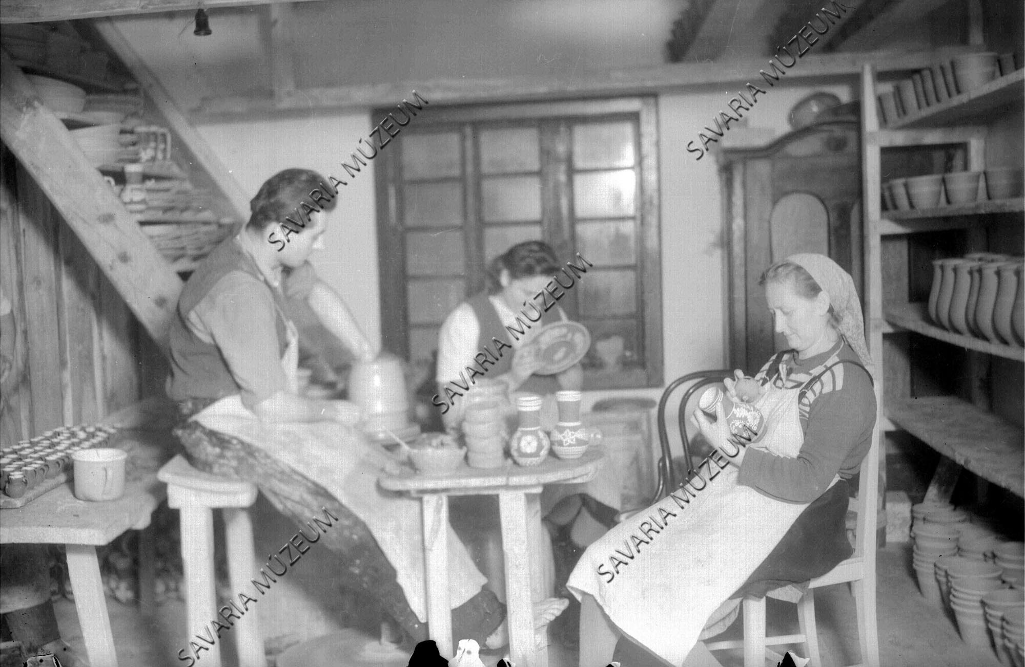 Fazekasok munka közben (Savaria Megyei Hatókörű Városi Múzeum, Szombathely CC BY-NC-SA)