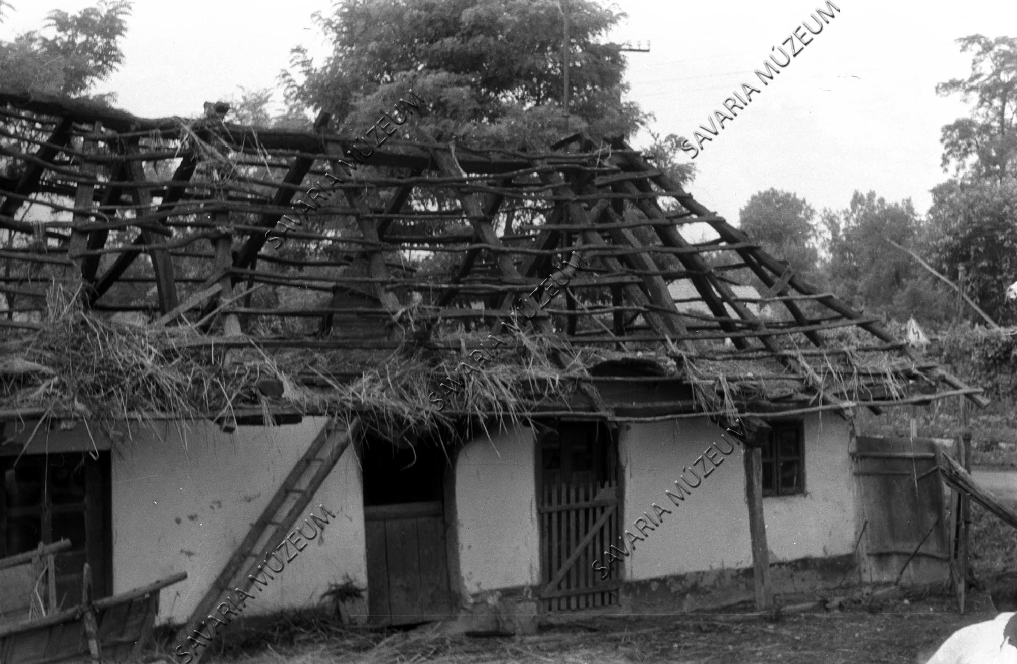 Ház udvar felől bontás (Savaria Megyei Hatókörű Városi Múzeum, Szombathely CC BY-NC-SA)