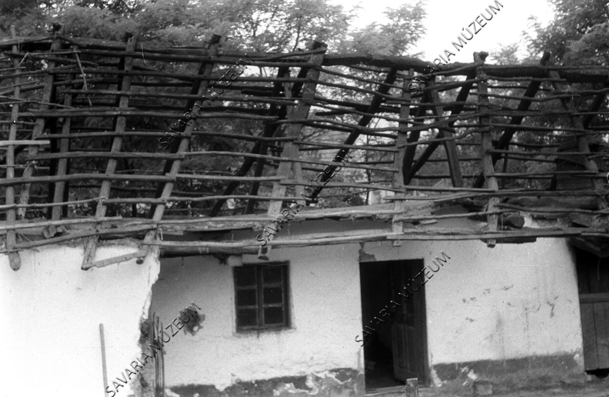 Hátulsó szoba és tetőszerkezet (Savaria Megyei Hatókörű Városi Múzeum, Szombathely CC BY-NC-SA)