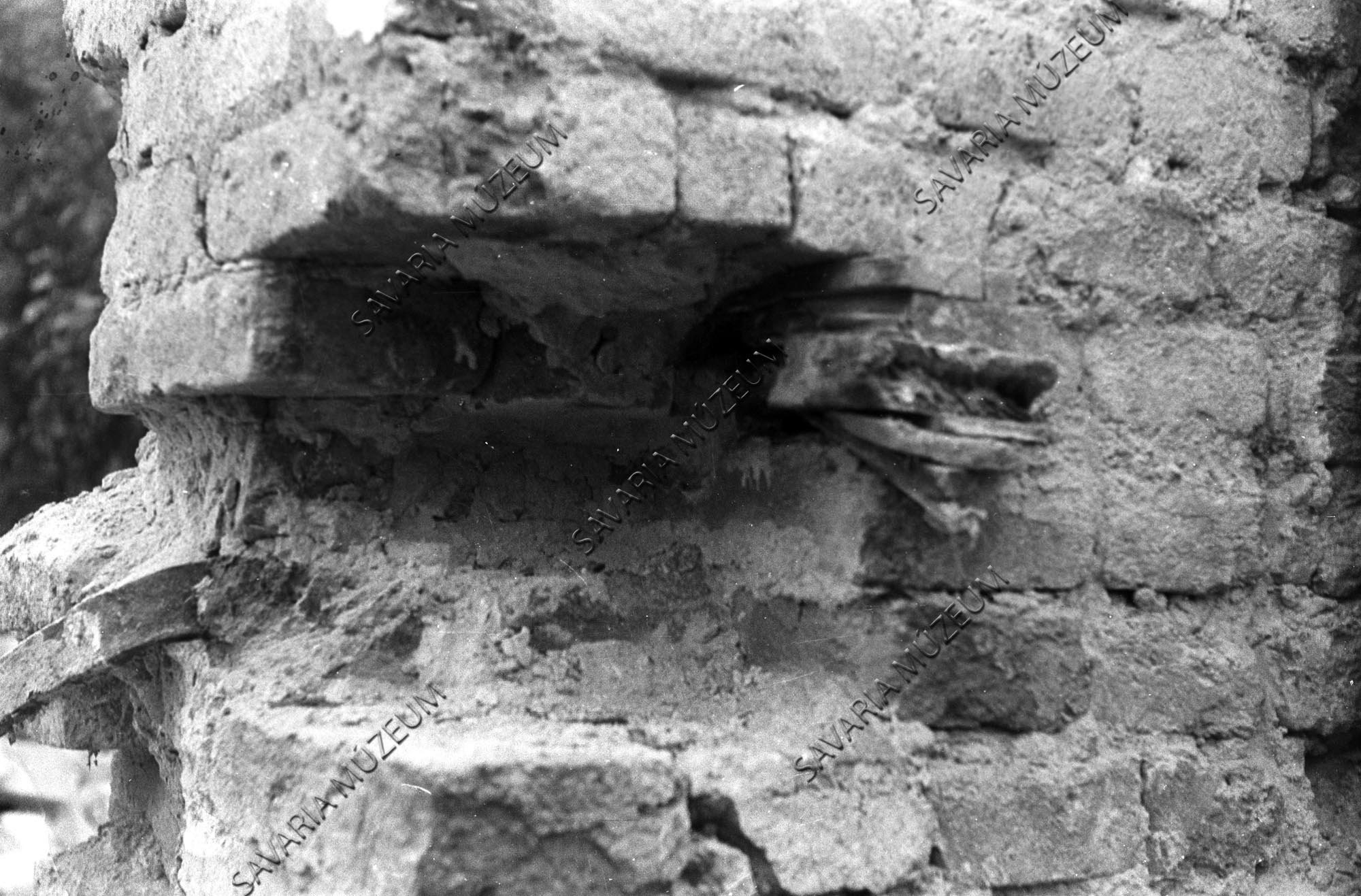 malom ÉNY-I sarkán levő mélyedés (Savaria Megyei Hatókörű Városi Múzeum, Szombathely CC BY-NC-SA)