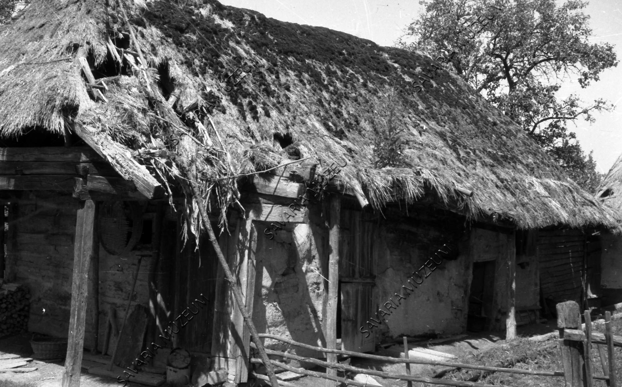 Kerített ház udvara, istállók (Savaria Megyei Hatókörű Városi Múzeum, Szombathely CC BY-NC-SA)