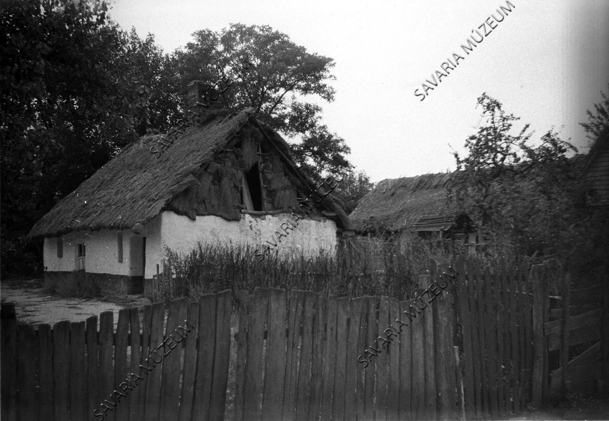 Ház és kapu (Savaria Megyei Hatókörű Városi Múzeum, Szombathely CC BY-NC-SA)