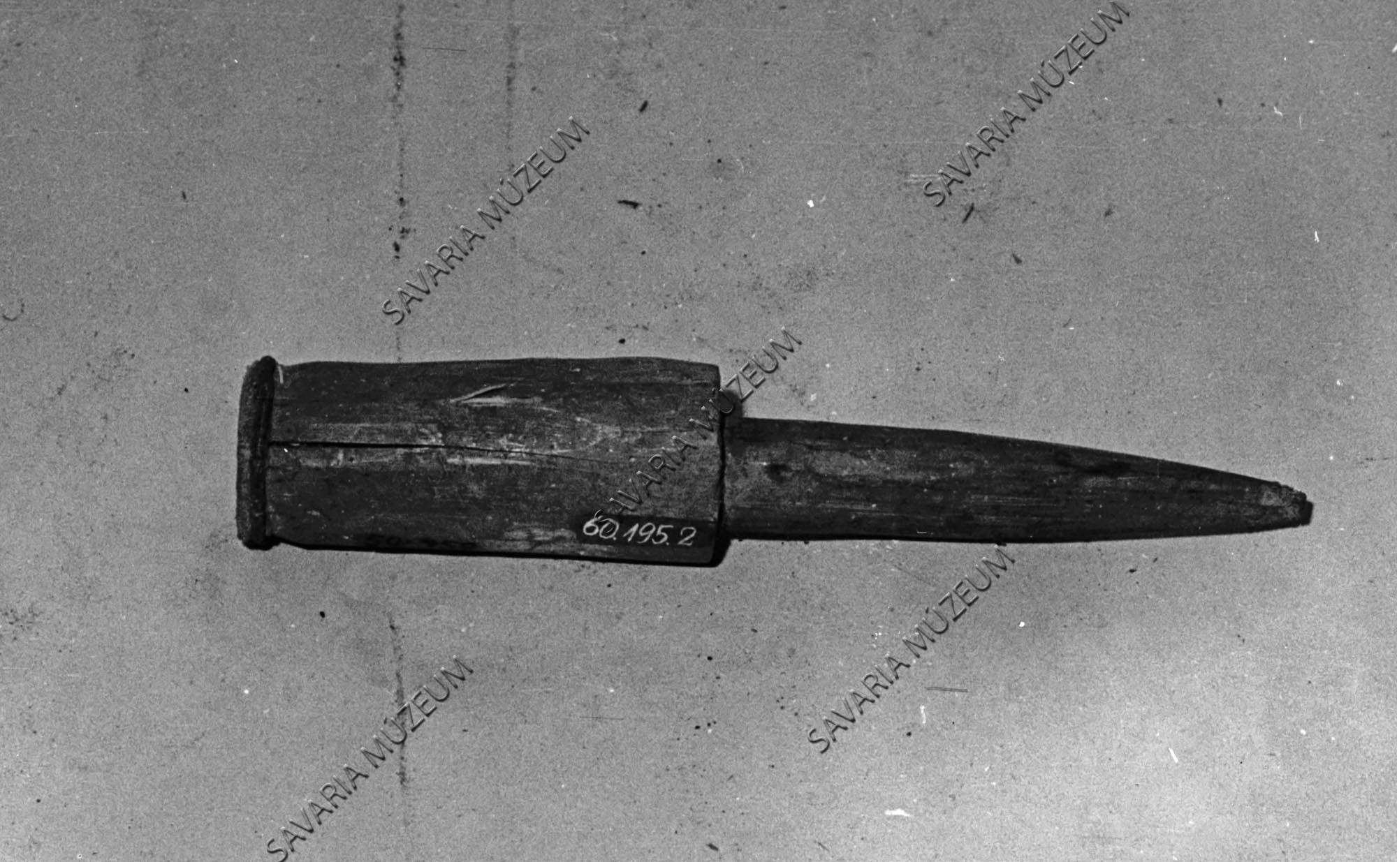 Kaszakalapáló cövek (Savaria Megyei Hatókörű Városi Múzeum, Szombathely CC BY-NC-SA)