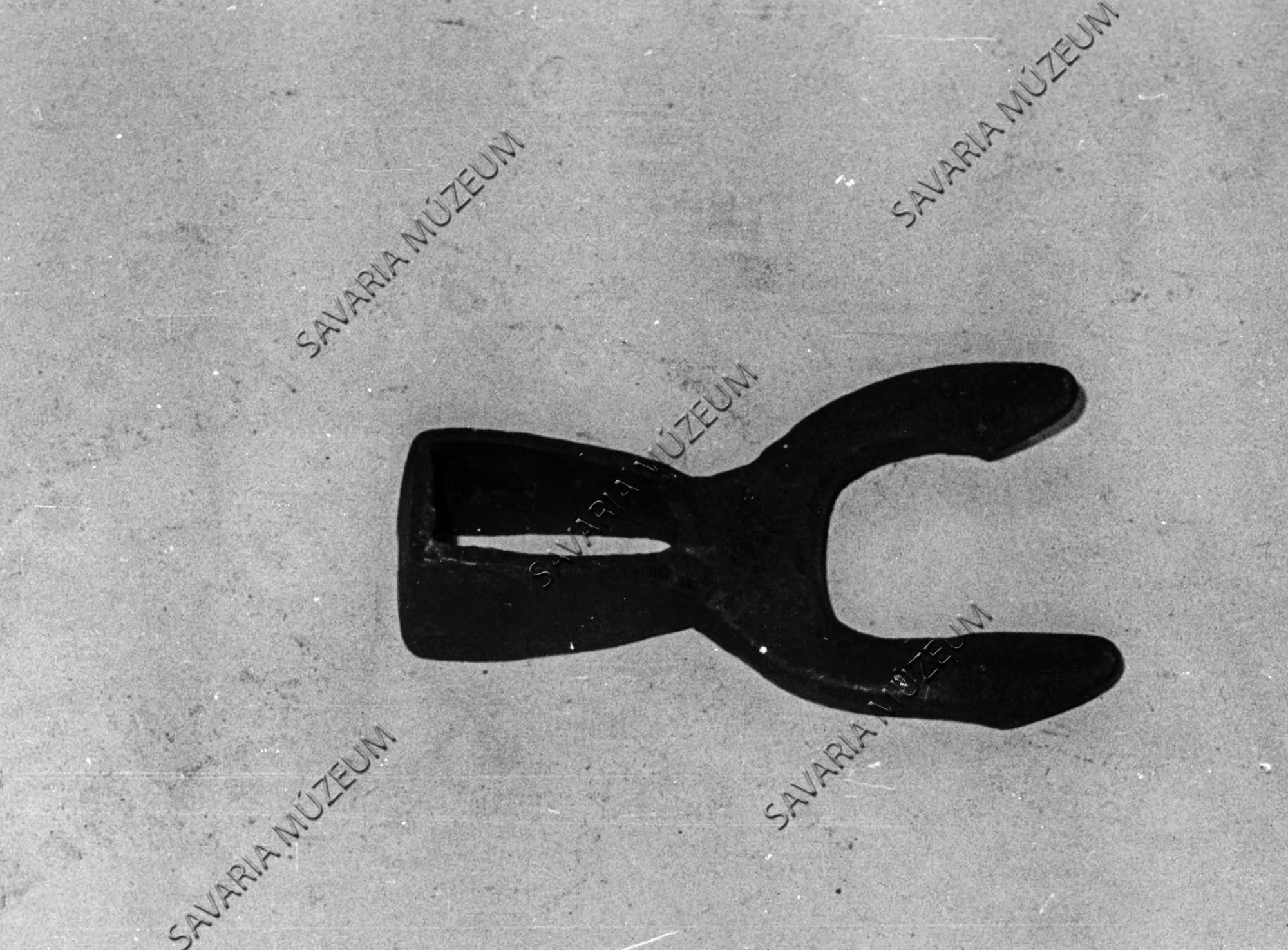 Kapa; kétágú (Savaria Megyei Hatókörű Városi Múzeum, Szombathely CC BY-NC-SA)