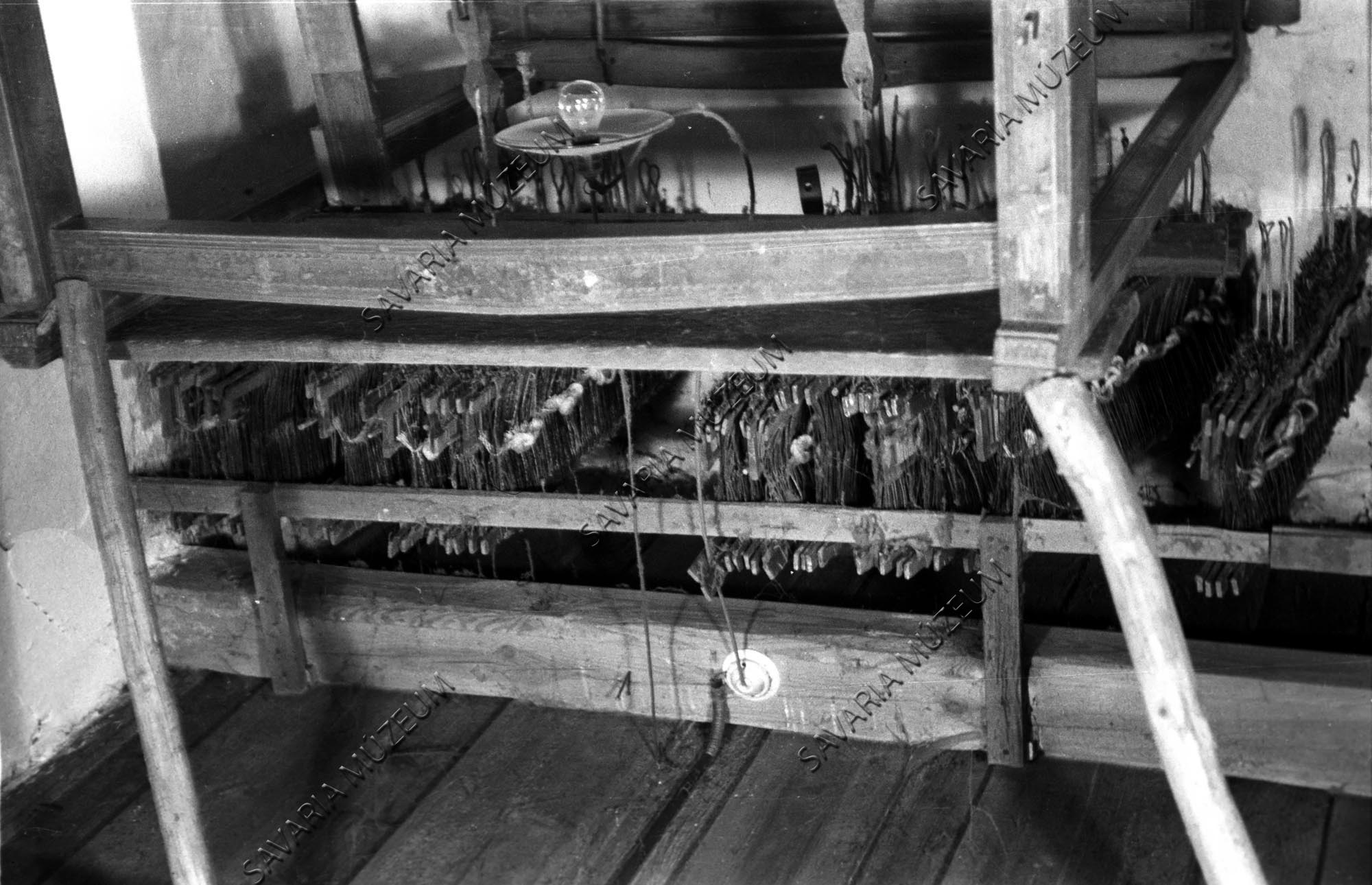 Nyüstök a szövőszék felett (Savaria Megyei Hatókörű Városi Múzeum, Szombathely CC BY-NC-SA)