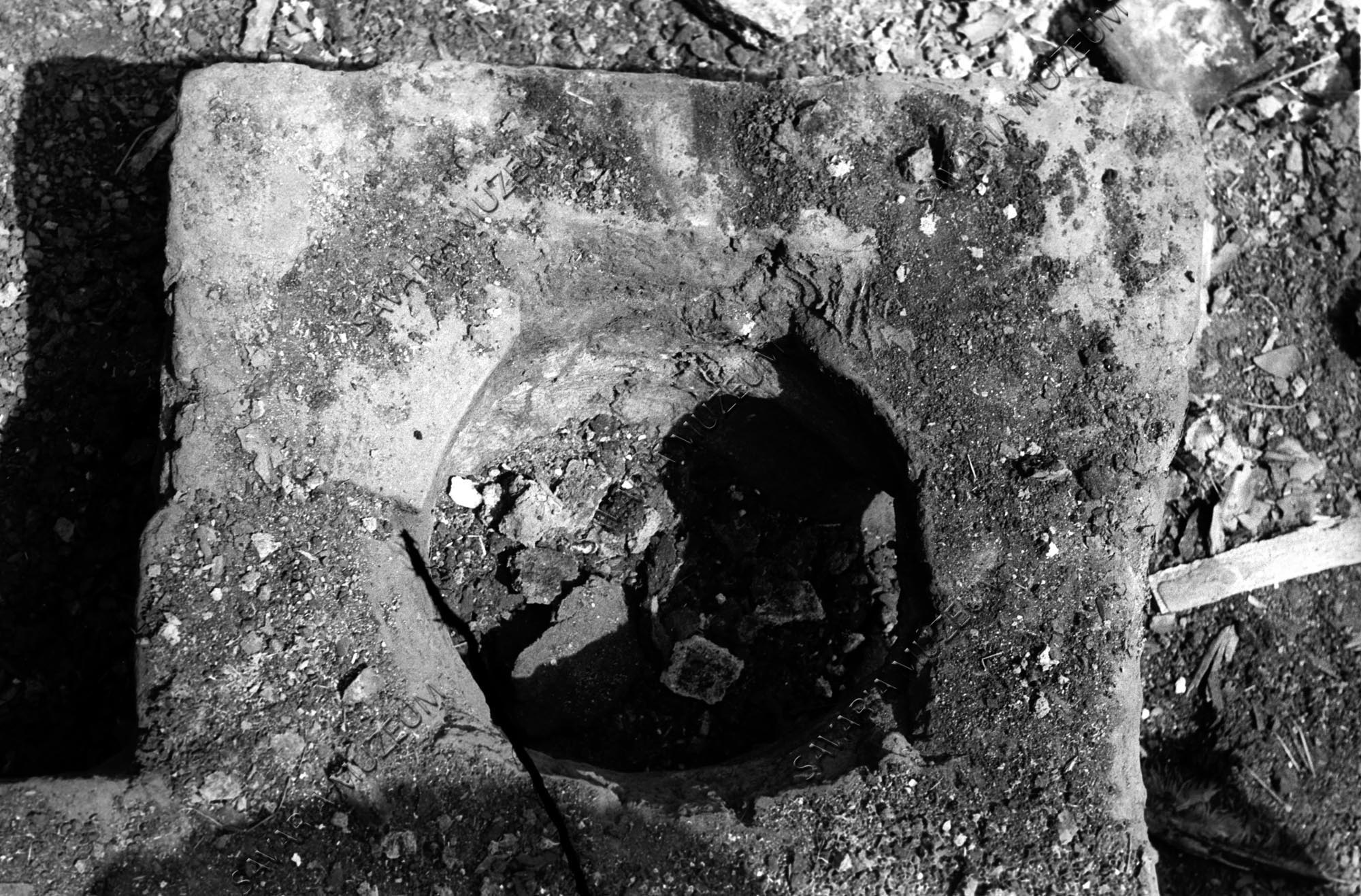 Katlan felülről (Savaria Megyei Hatókörű Városi Múzeum, Szombathely CC BY-NC-SA)