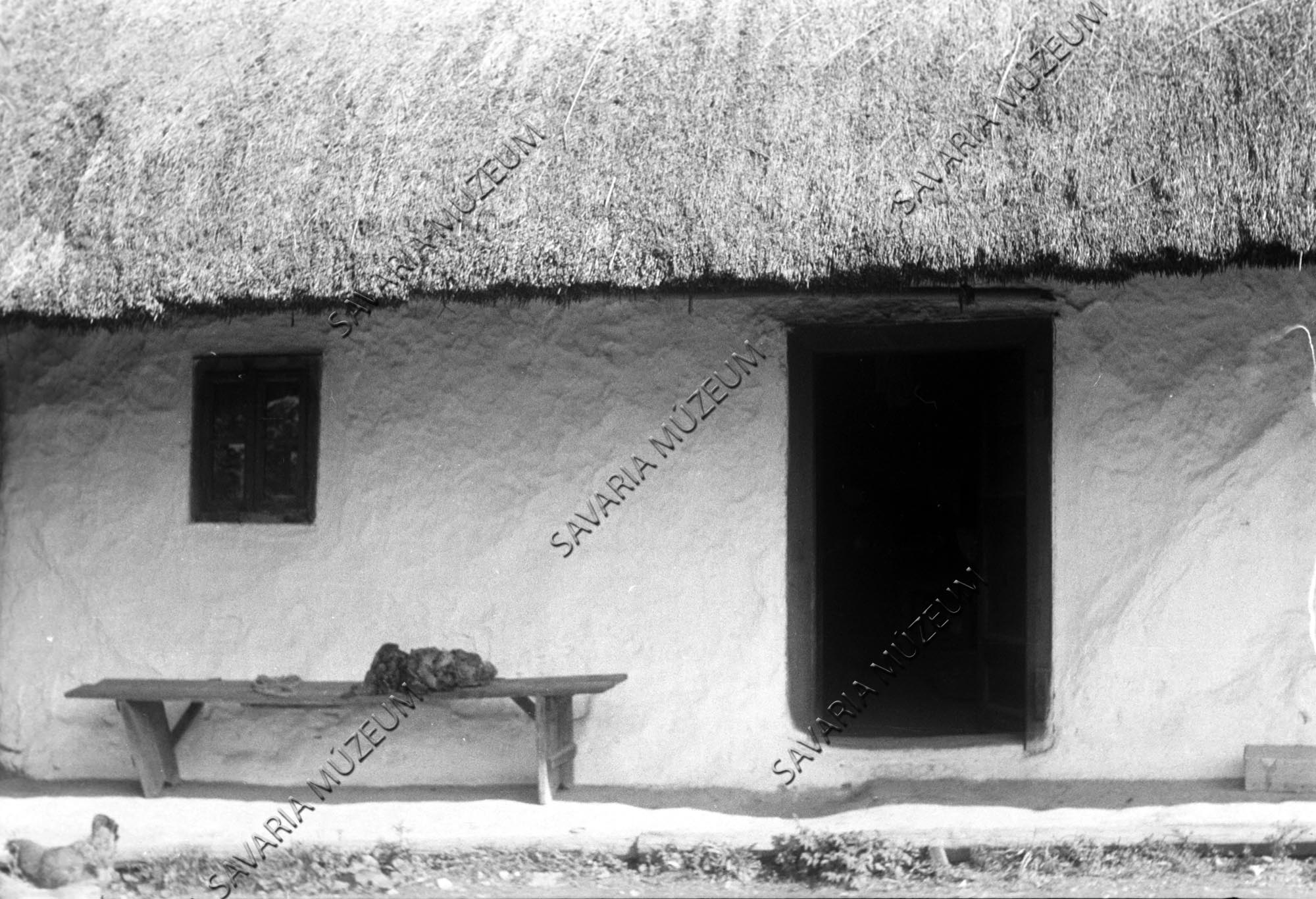 ház udvar felől szoba (Savaria Megyei Hatókörű Városi Múzeum, Szombathely CC BY-NC-SA)