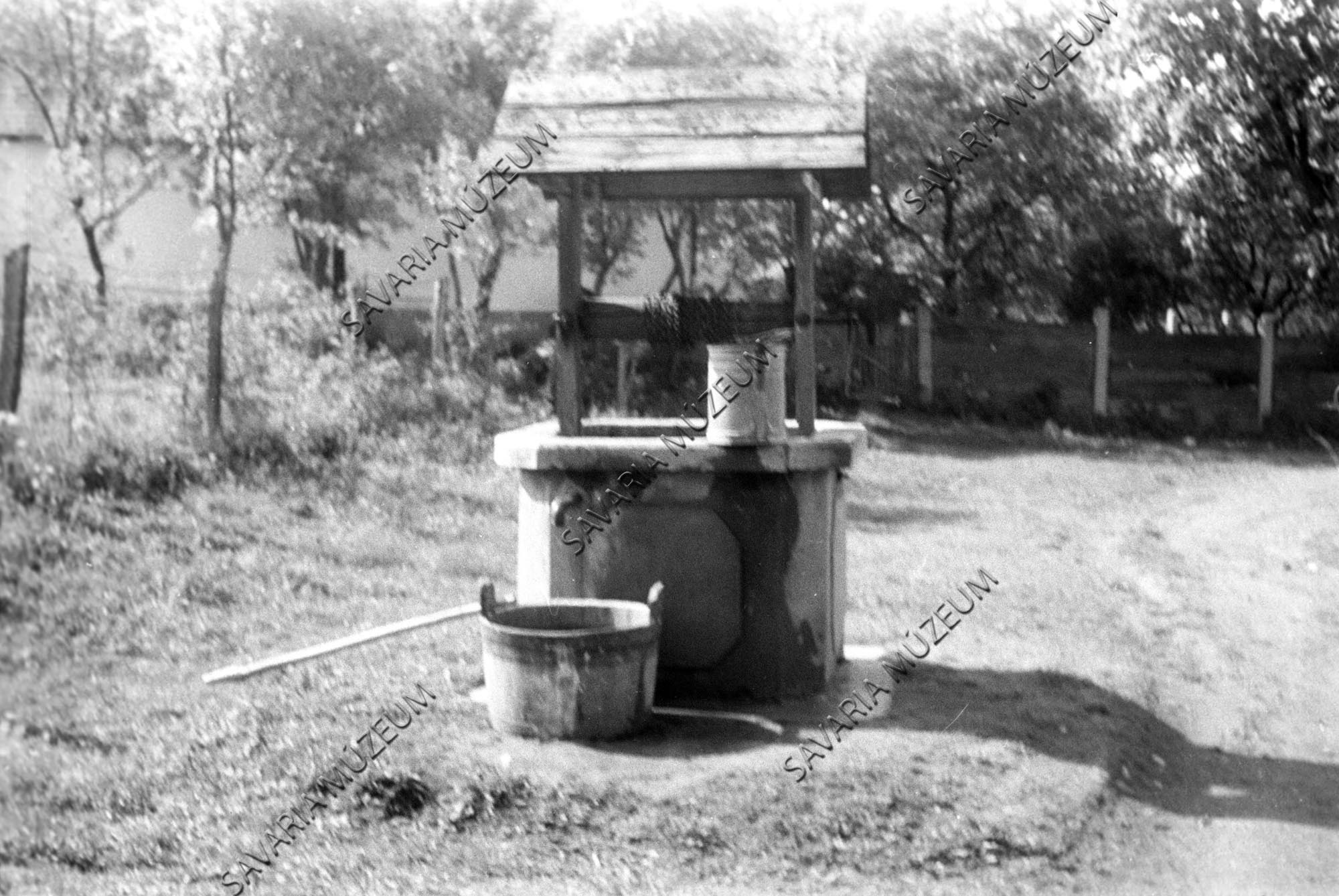 kút és itatósajtár (Savaria Megyei Hatókörű Városi Múzeum, Szombathely CC BY-NC-SA)