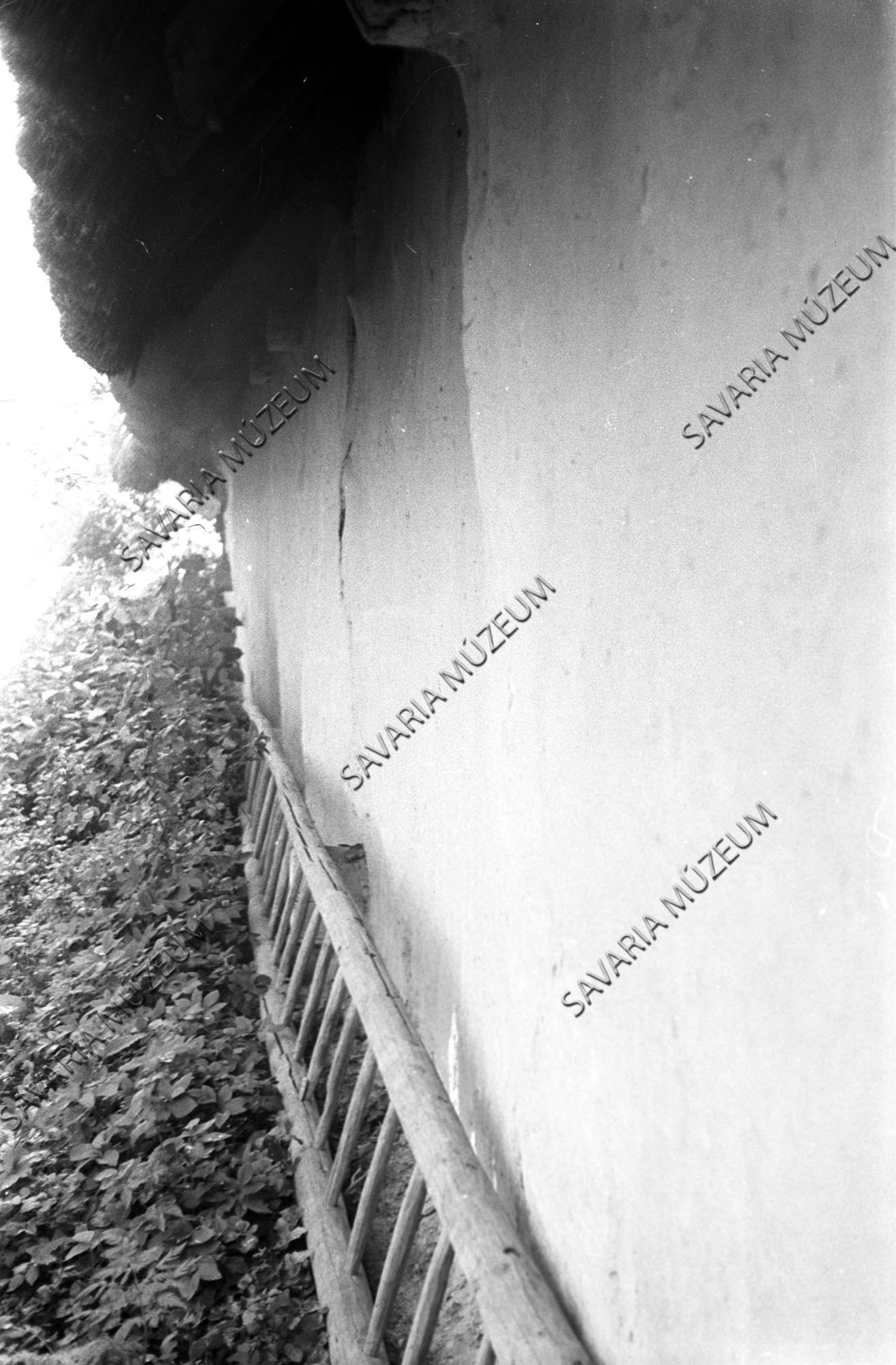 ház hátulsó fala és létra (Savaria Megyei Hatókörű Városi Múzeum, Szombathely CC BY-NC-SA)