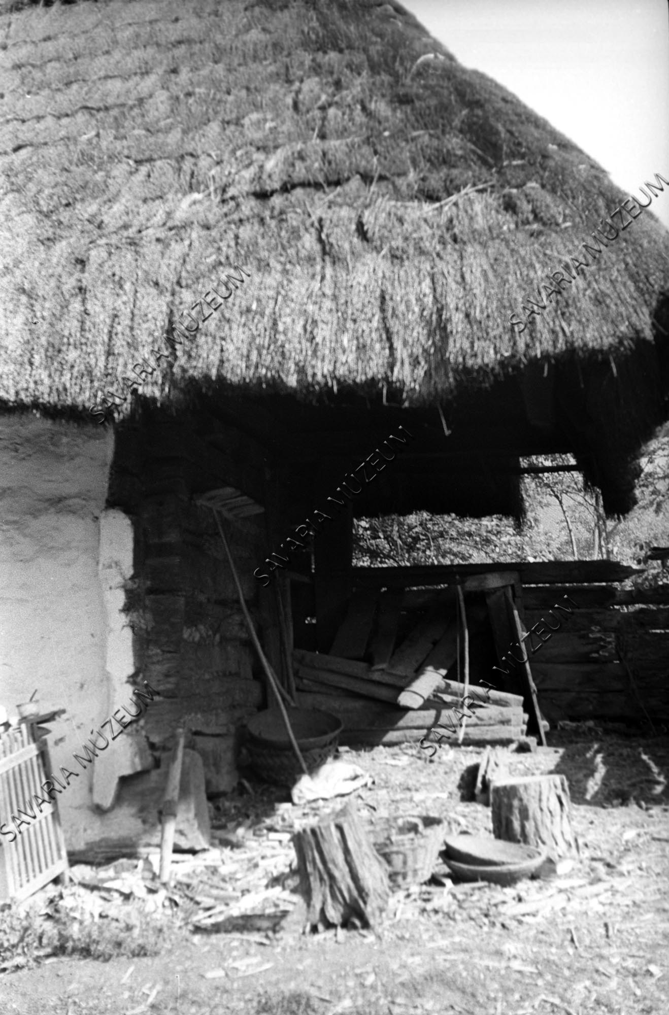 szin és ól (Savaria Megyei Hatókörű Városi Múzeum, Szombathely CC BY-NC-SA)