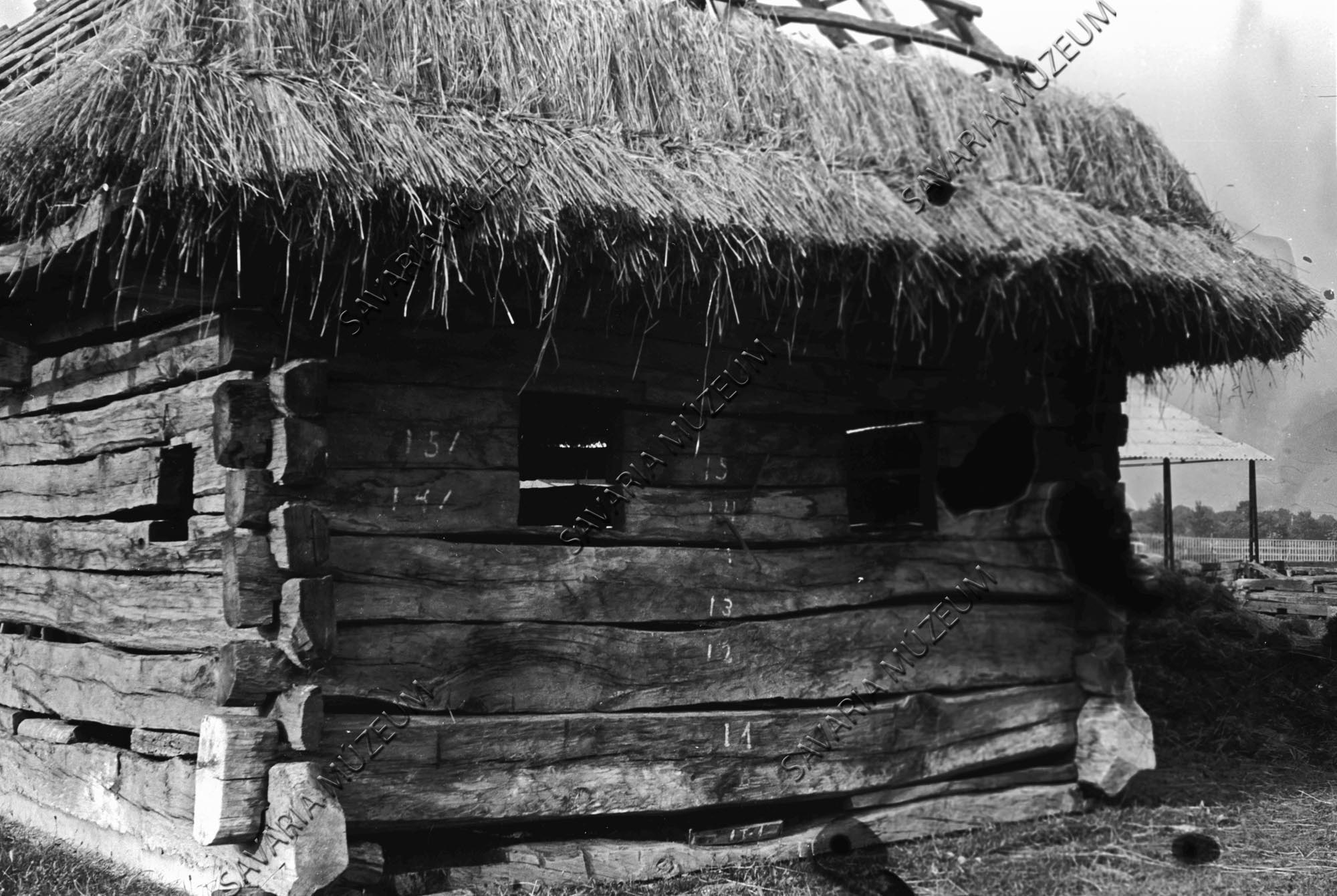 Épülő pornóapáti ház homlokzata (Savaria Megyei Hatókörű Városi Múzeum, Szombathely CC BY-NC-SA)