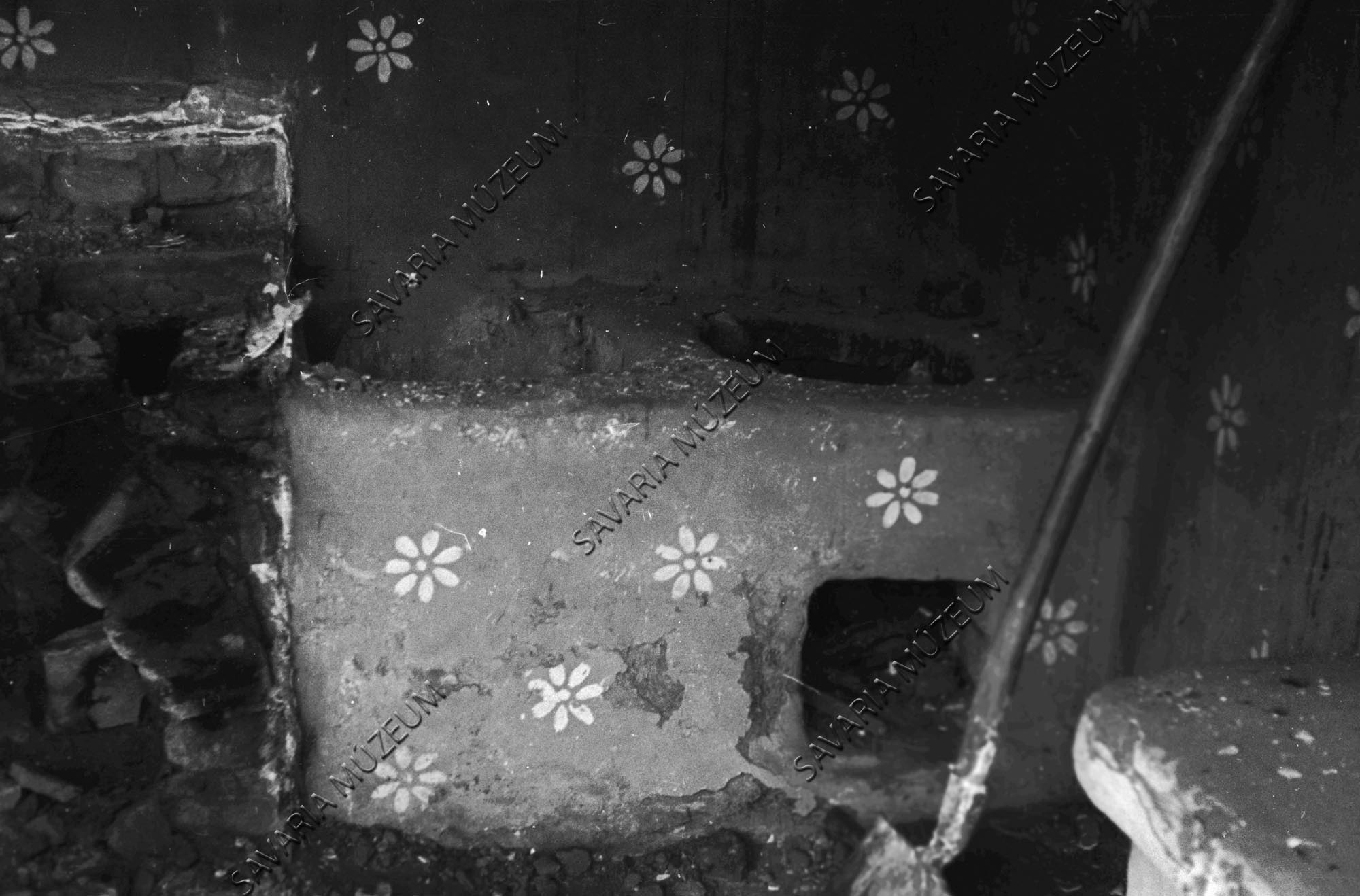 Katlan bontás közben (Savaria Megyei Hatókörű Városi Múzeum, Szombathely CC BY-NC-SA)