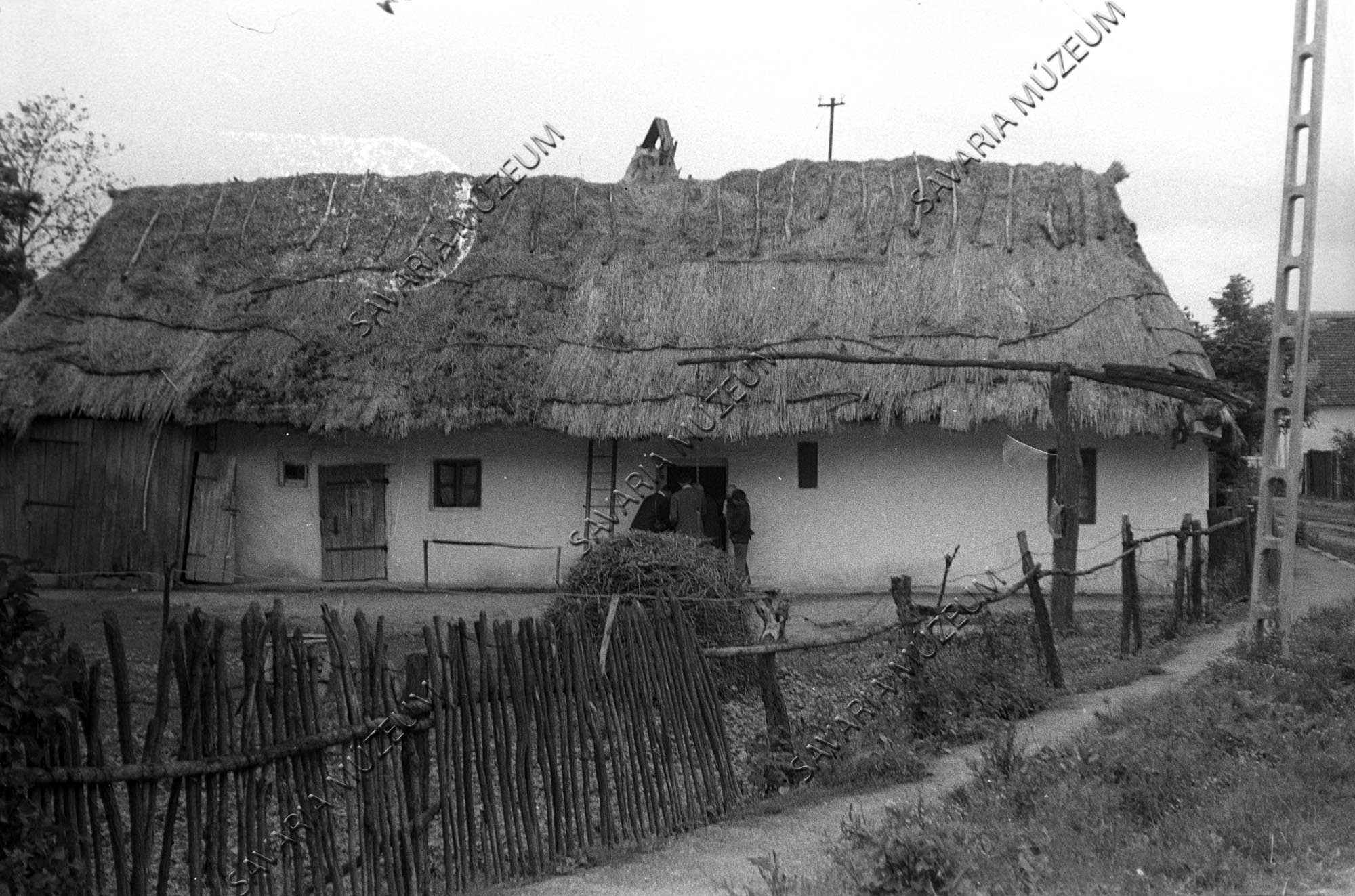 Házrészlet és kerítés (Savaria Megyei Hatókörű Városi Múzeum, Szombathely CC BY-NC-SA)