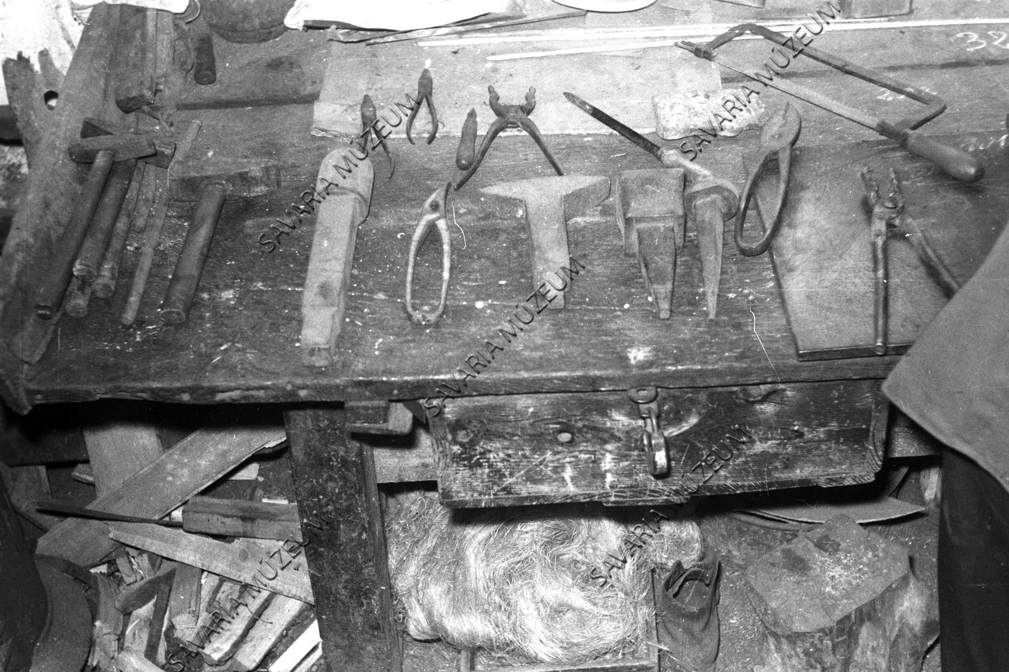 A rézműves szerszámai (Savaria Megyei Hatókörű Városi Múzeum, Szombathely CC BY-NC-SA)