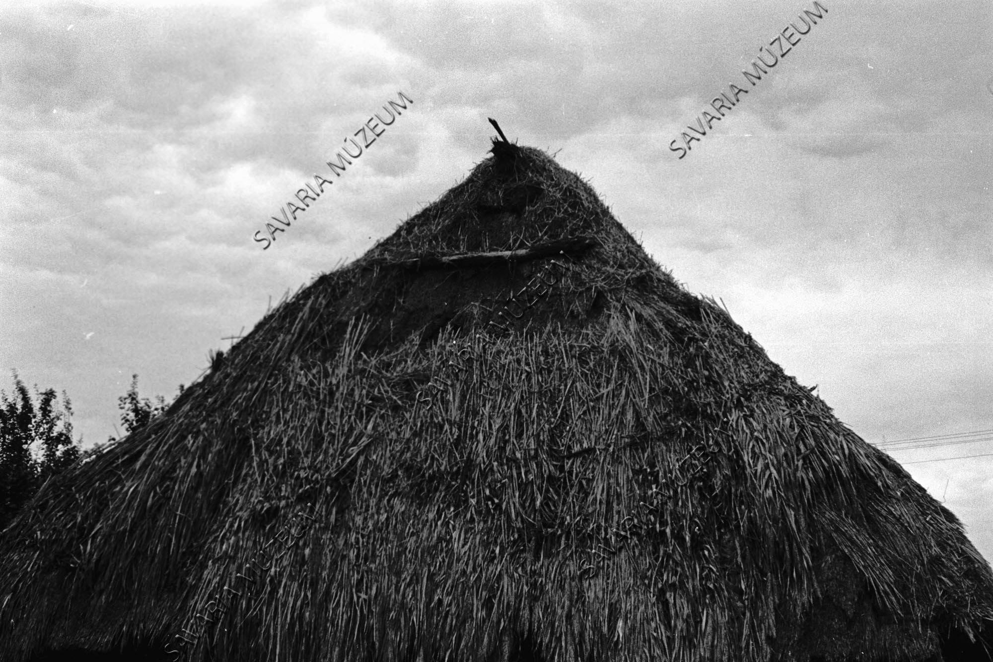 Zsúptető a pajta felett (Savaria Megyei Hatókörű Városi Múzeum, Szombathely CC BY-NC-SA)