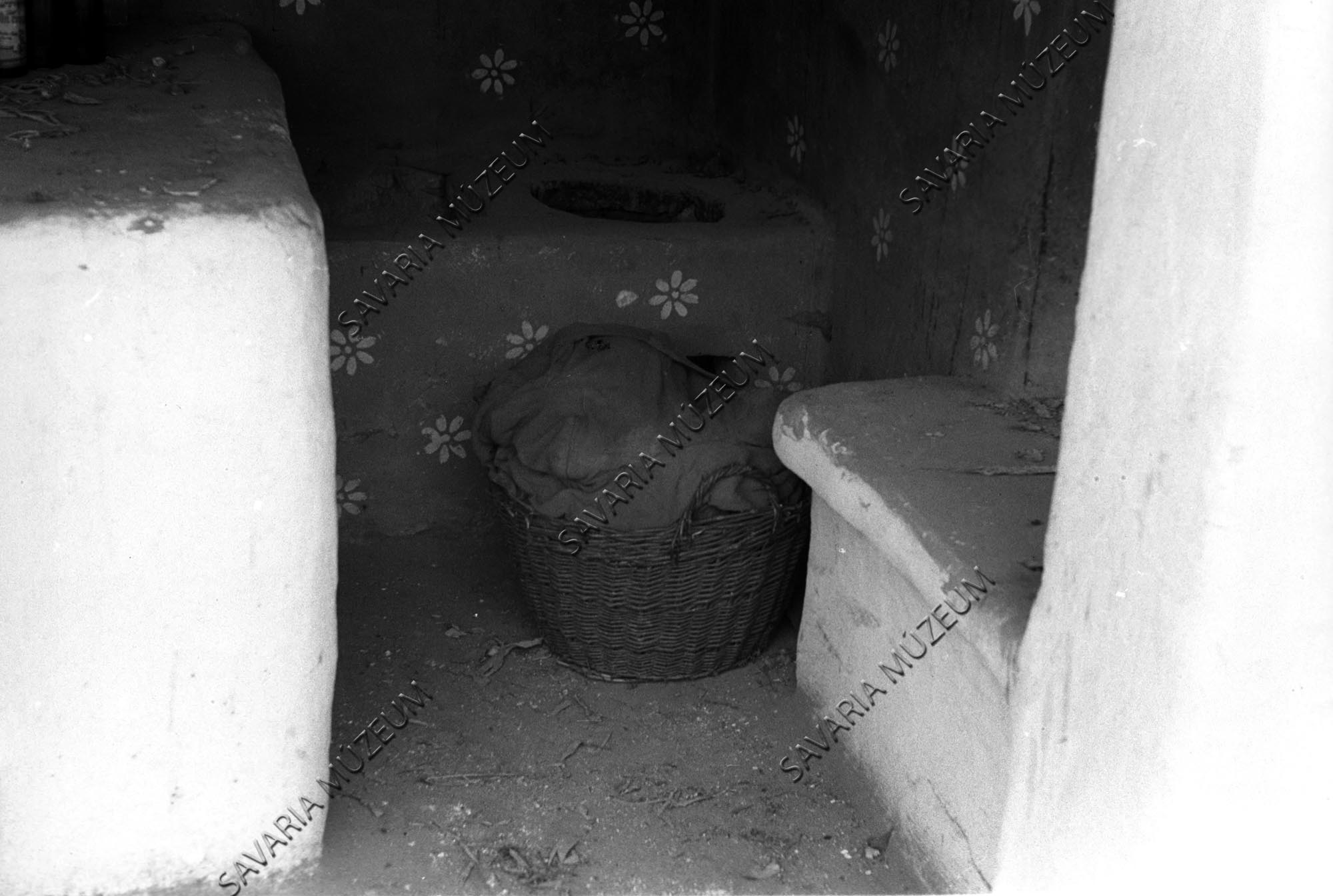 Katlan, tüzelőpadka és kemencerészlet (Savaria Megyei Hatókörű Városi Múzeum, Szombathely CC BY-NC-SA)