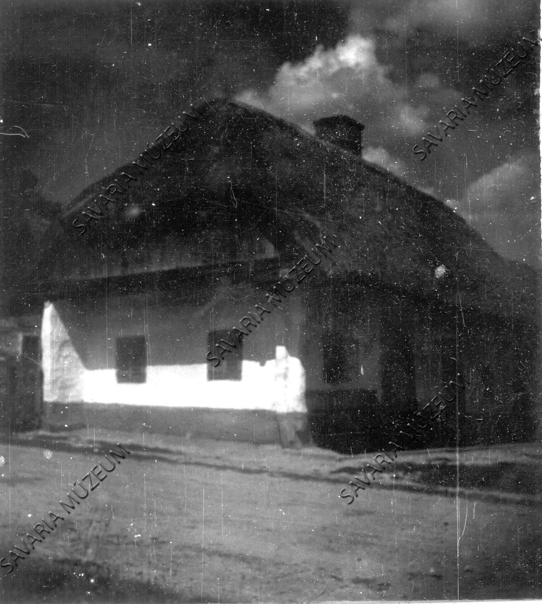 Zsuppos ház elölről (Savaria Megyei Hatókörű Városi Múzeum, Szombathely CC BY-NC-SA)