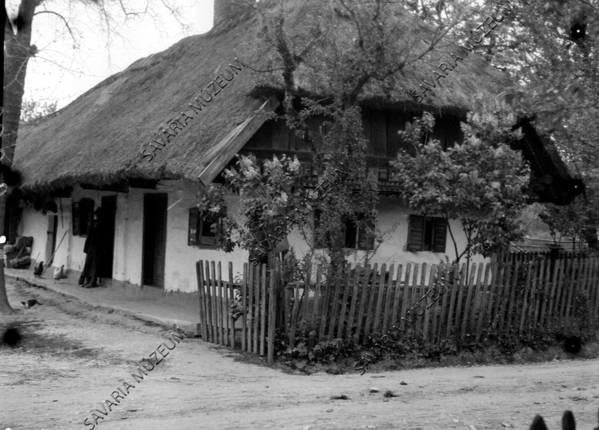 Zsuppos, régi ház eleje (Savaria Megyei Hatókörű Városi Múzeum, Szombathely CC BY-NC-SA)