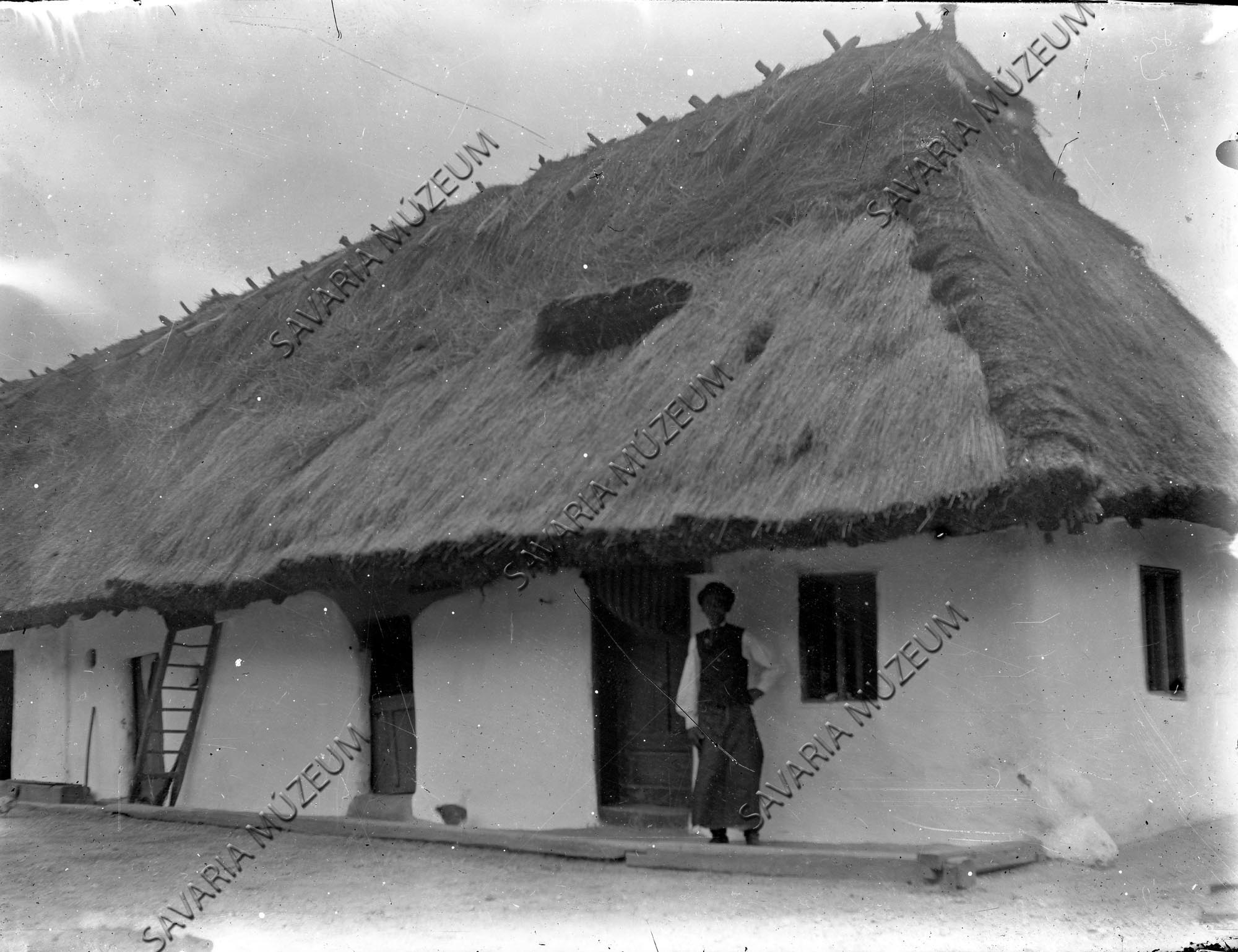 Zsuppos-boronatalpas ház (Savaria Megyei Hatókörű Városi Múzeum, Szombathely CC BY-NC-SA)