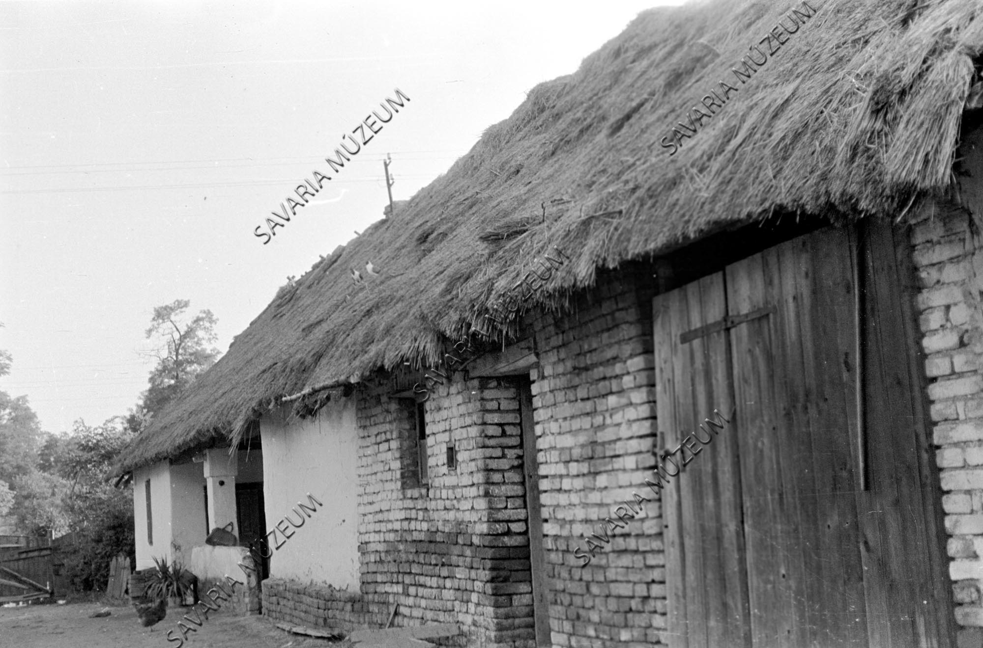 Ház udvar felől, tornác (Savaria Megyei Hatókörű Városi Múzeum, Szombathely CC BY-NC-SA)