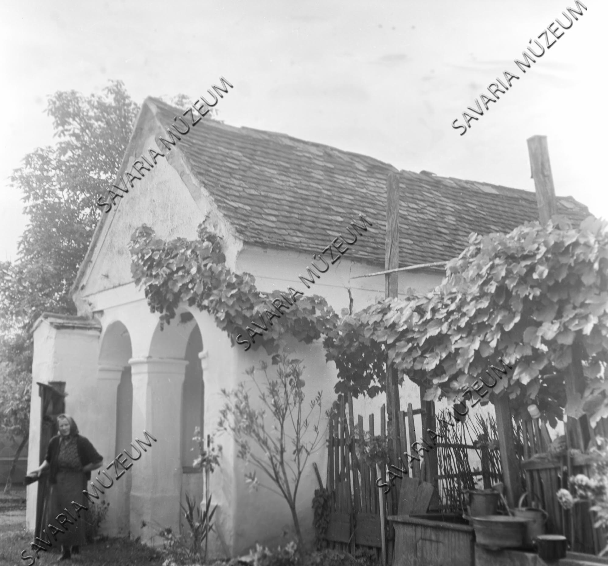 Magtár és kút (Savaria Megyei Hatókörű Városi Múzeum, Szombathely CC BY-NC-SA)
