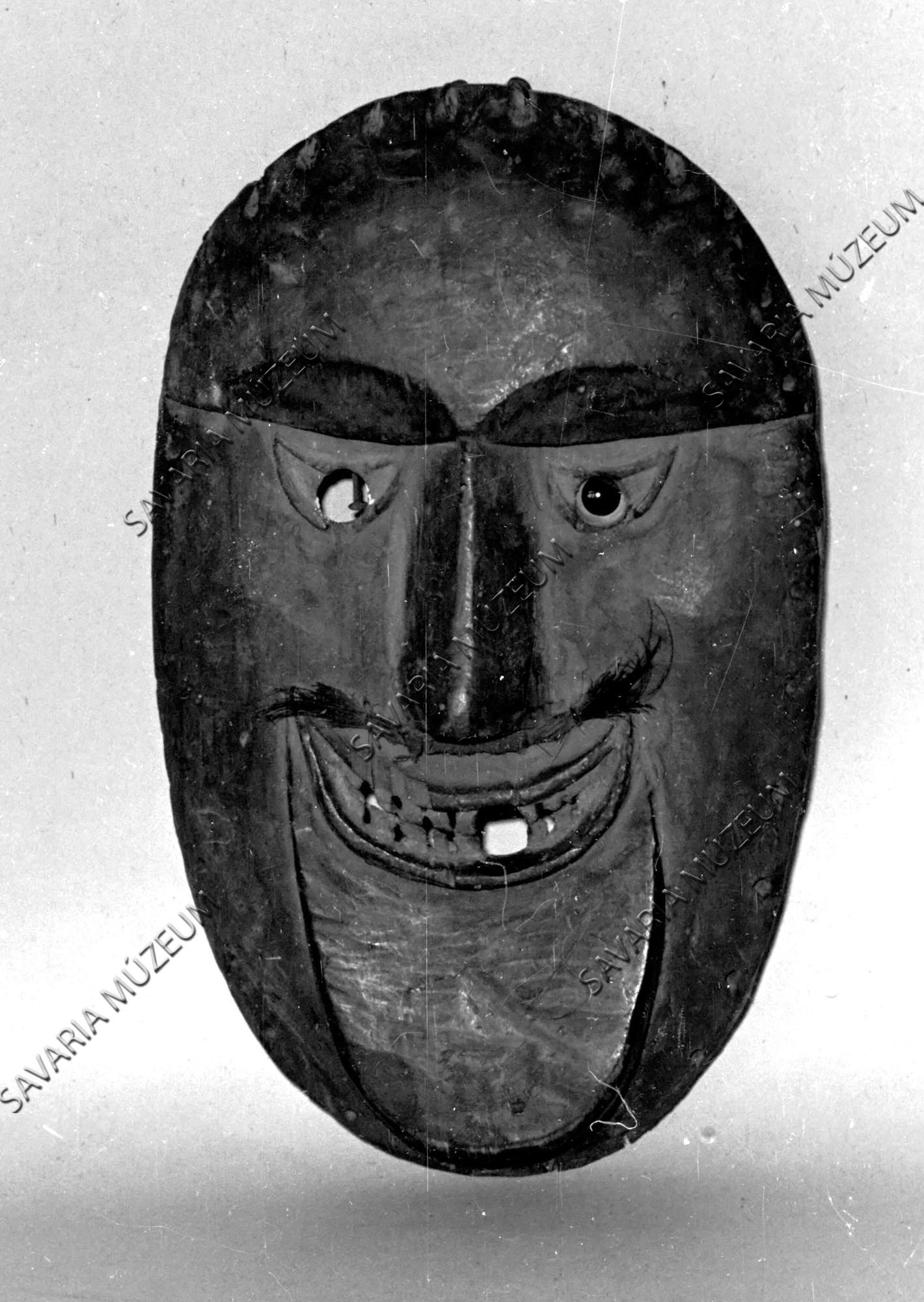 Maszk (Savaria Megyei Hatókörű Városi Múzeum, Szombathely CC BY-NC-SA)