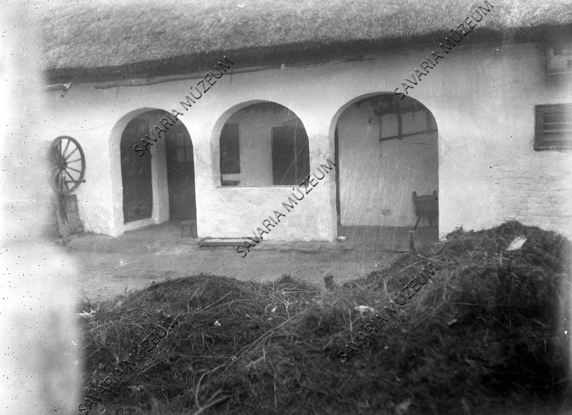 Rábatótfalusi ház udvara (Savaria Megyei Hatókörű Városi Múzeum, Szombathely CC BY-NC-SA)