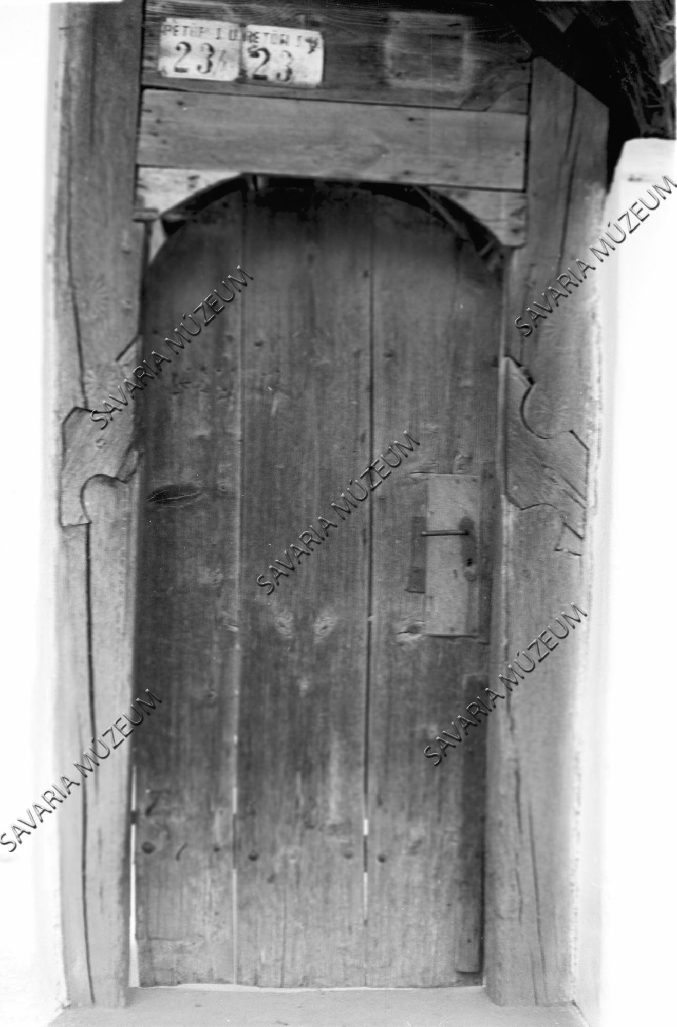 Faragott kiskapu (Savaria Megyei Hatókörű Városi Múzeum, Szombathely CC BY-NC-SA)