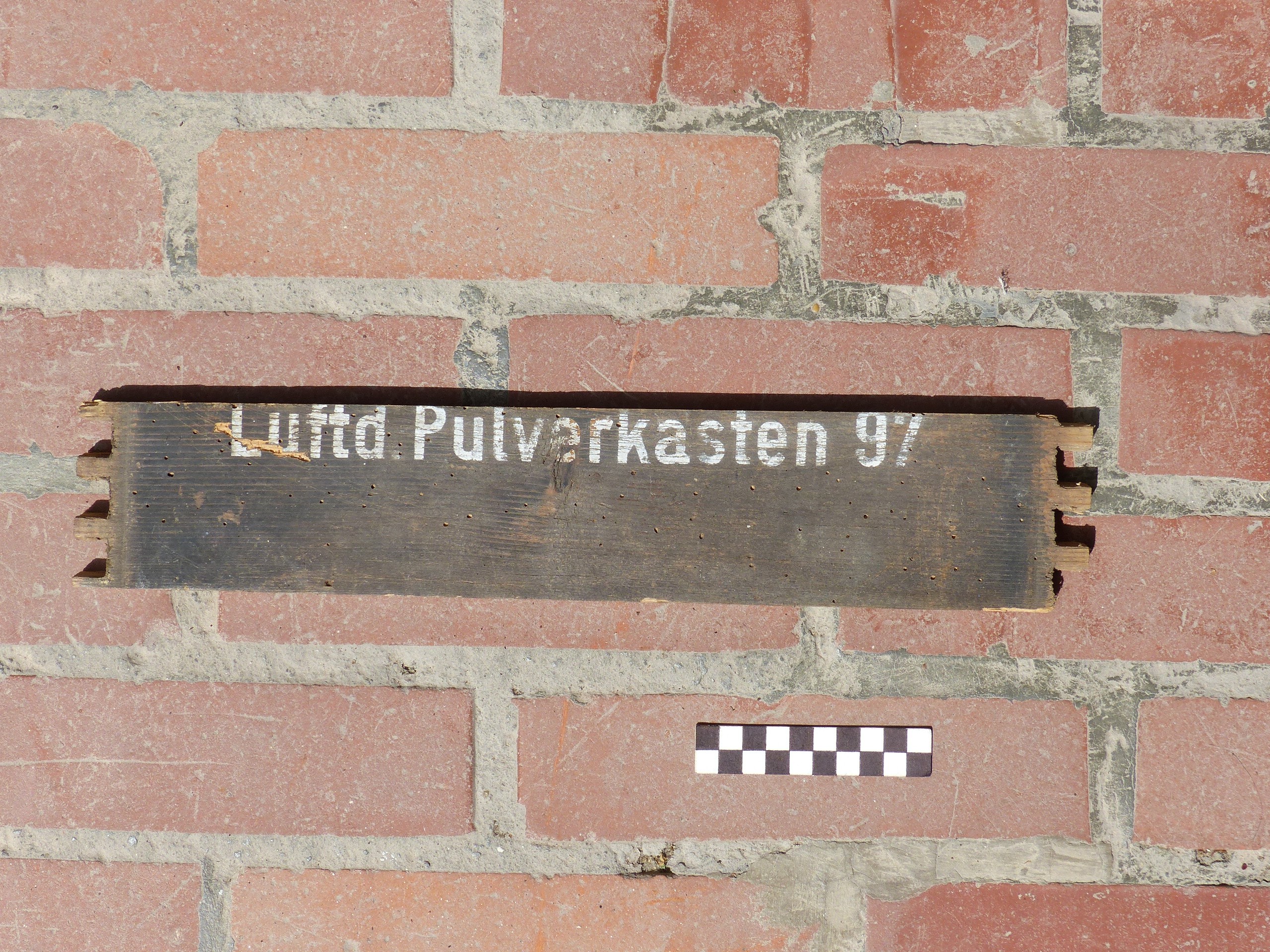 Lőporos ládatöredék (Tapolcai Városi Múzeum CC BY-NC-SA)