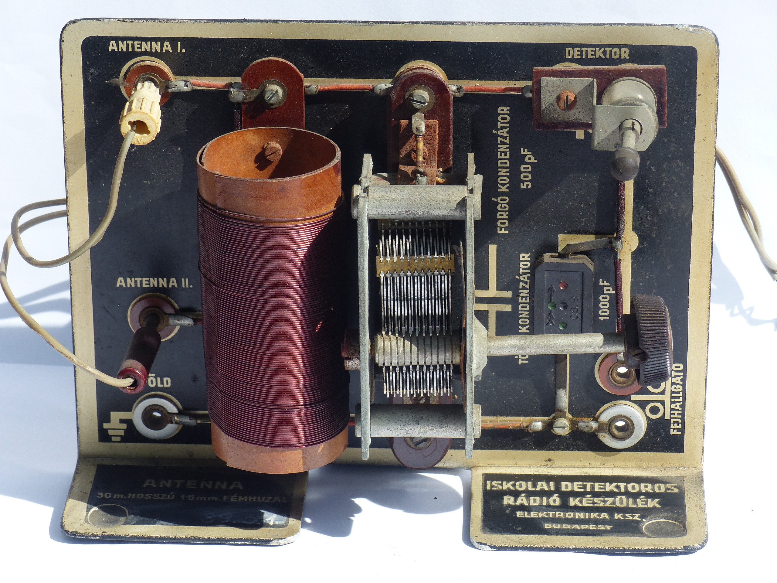 Detektoros rádió (Tapolcai Városi Múzeum CC BY-NC-SA)