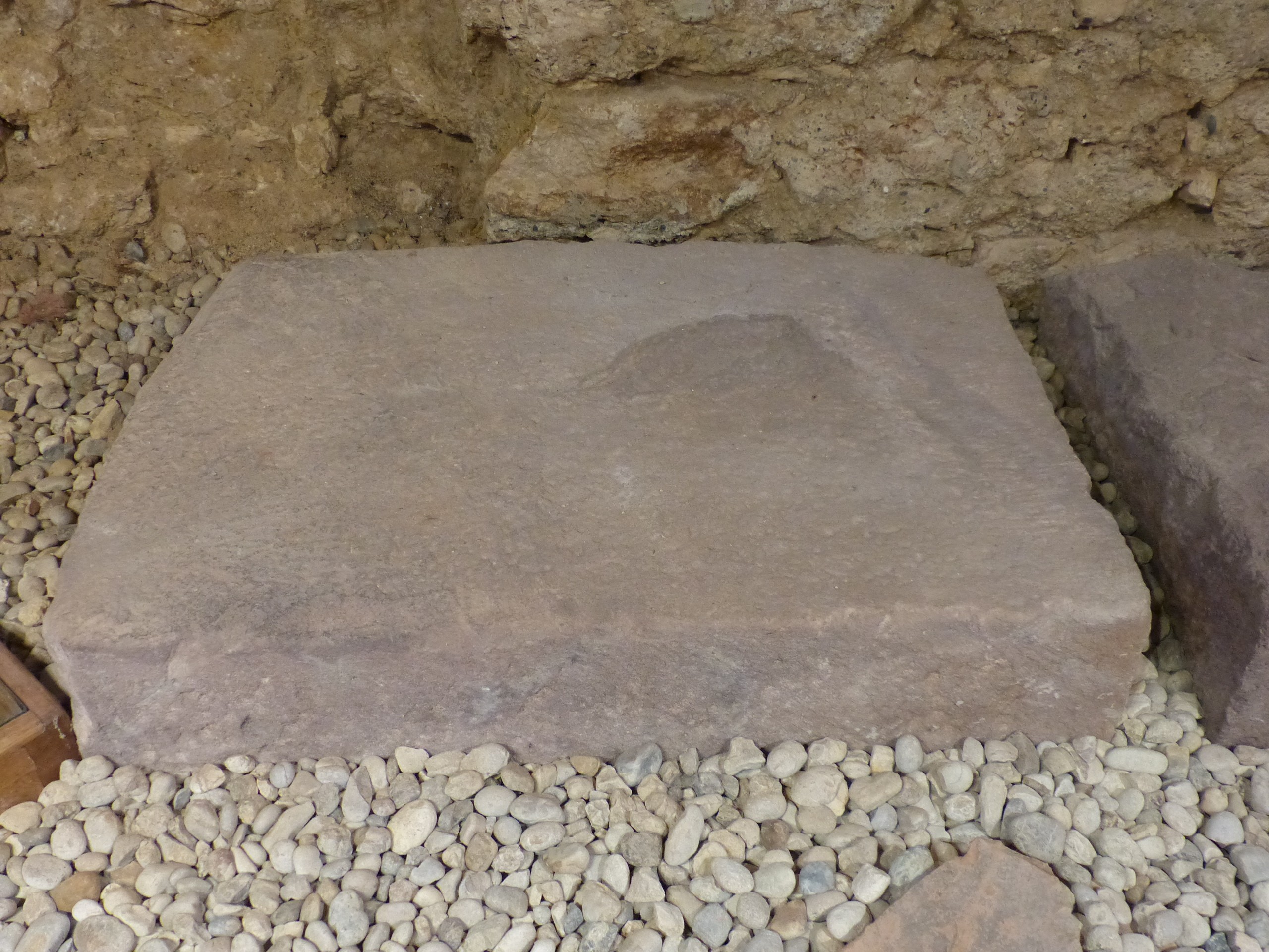 Római kori faragott kő (Tapolcai Városi Múzeum CC BY-NC-SA)